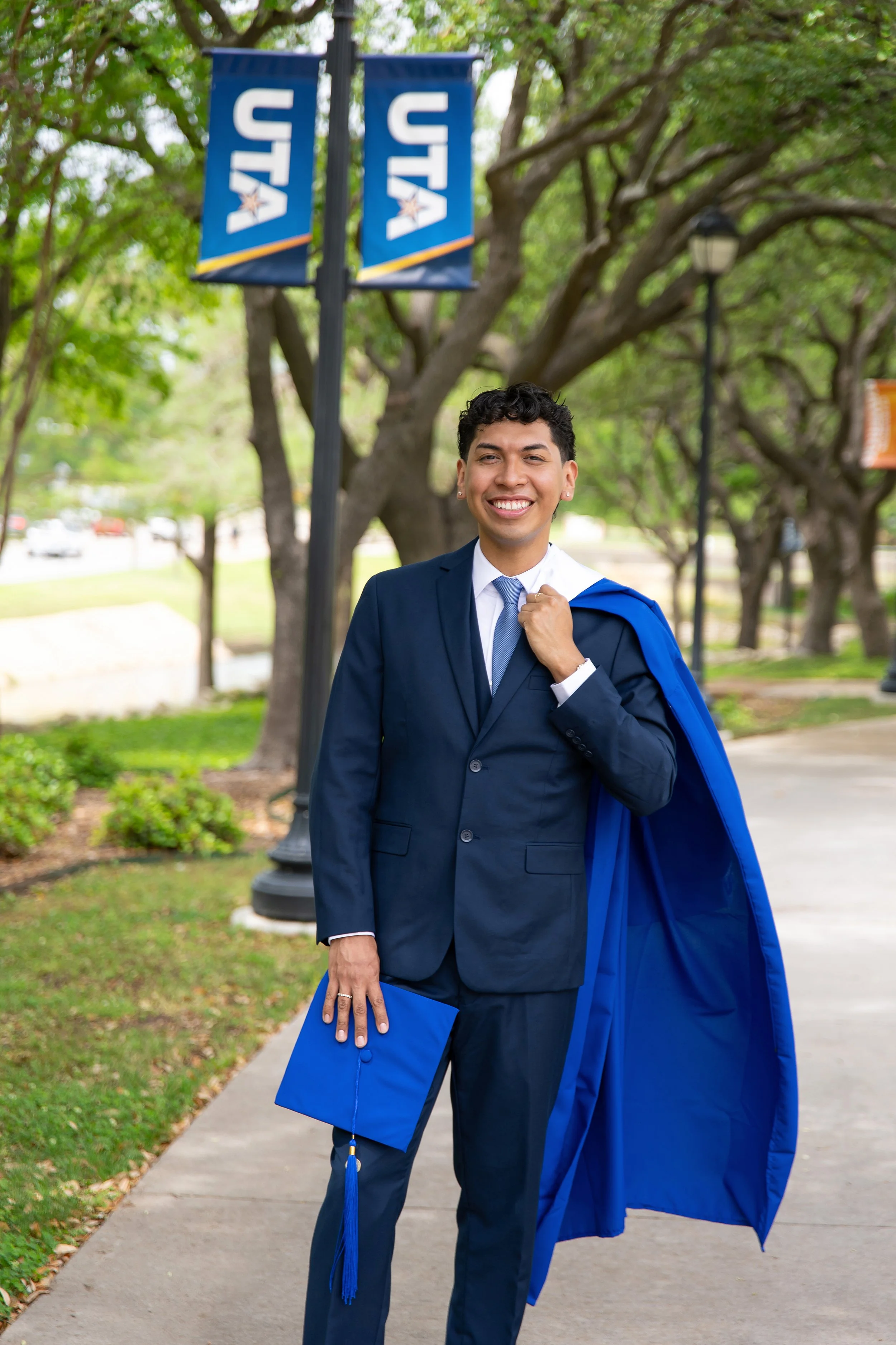 RS_Jonathan_UTA_GradSession_DFWPhotographer_TeddyGiles-11.jpg