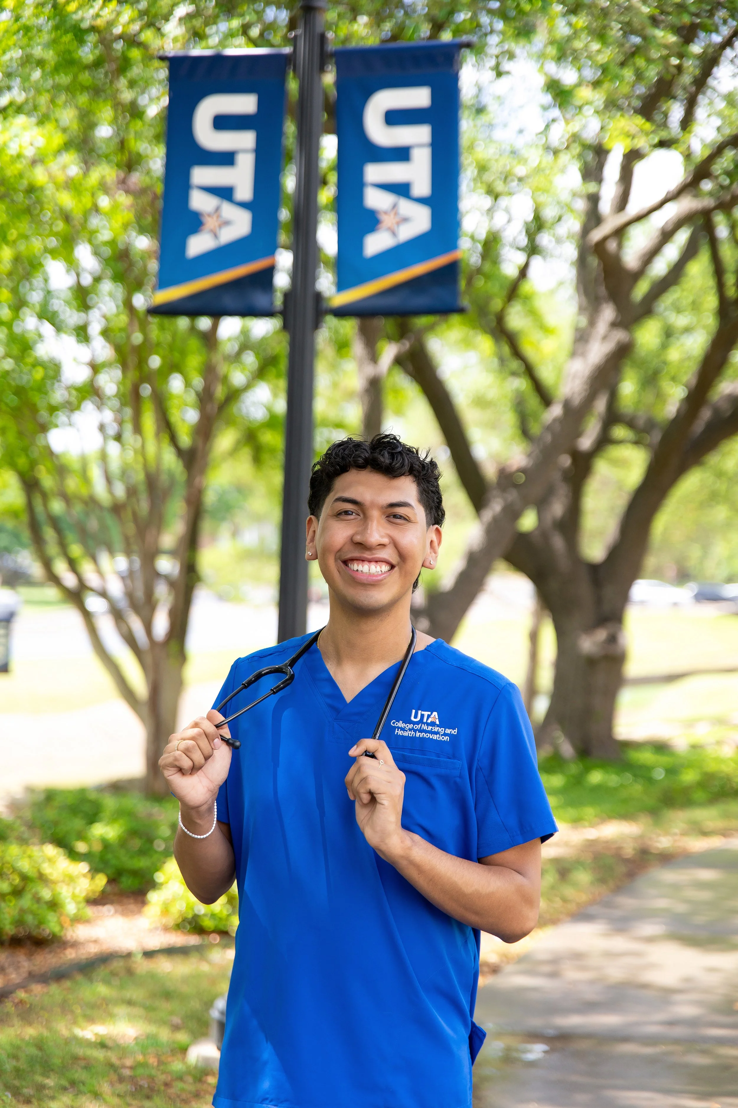 RS_Jonathan_UTA_GradSession_DFWPhotographer_TeddyGiles-22.jpg