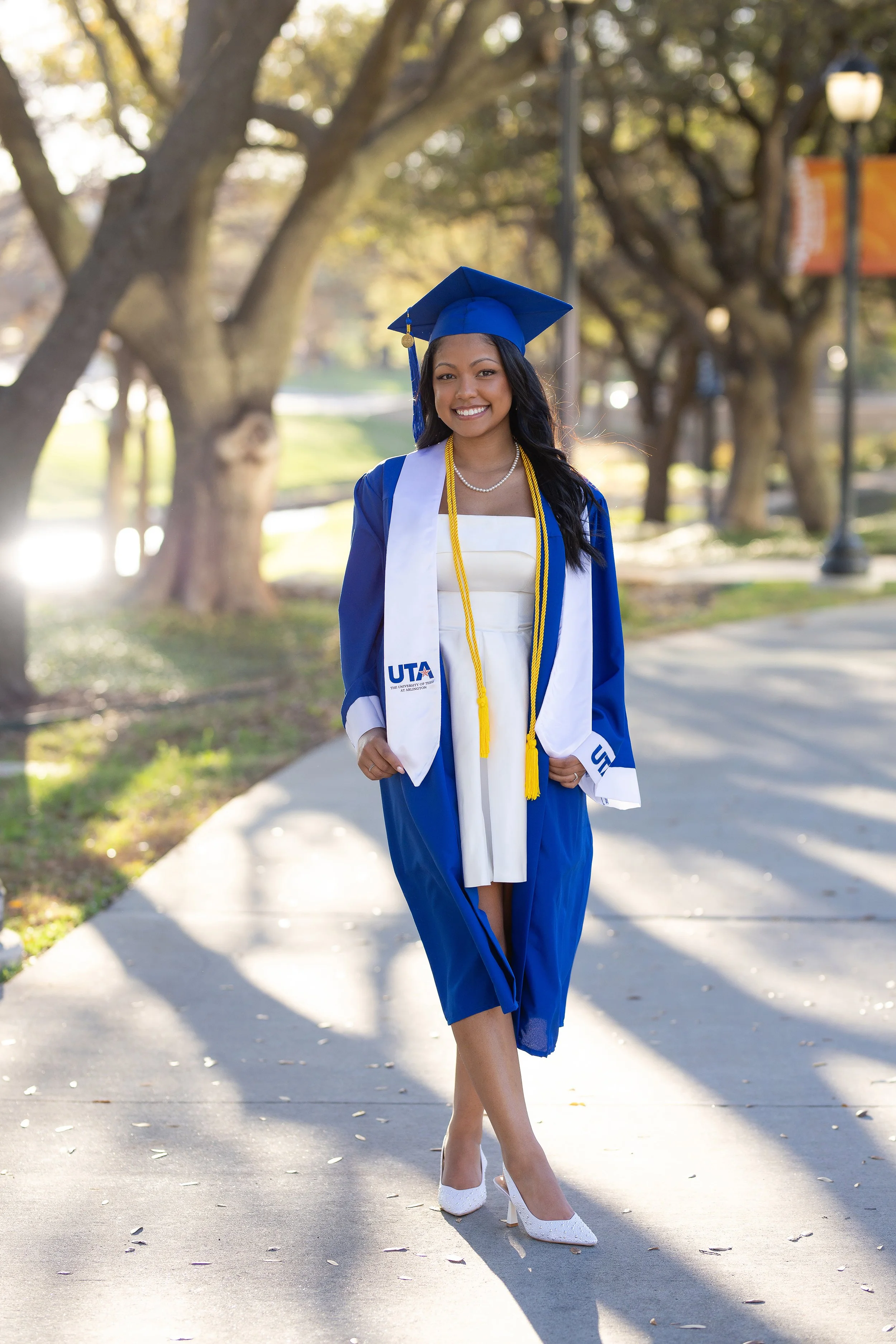 RS_Sabrie_UTA_GradSession_DFWPhotographer_TeddyGiles-12.jpg