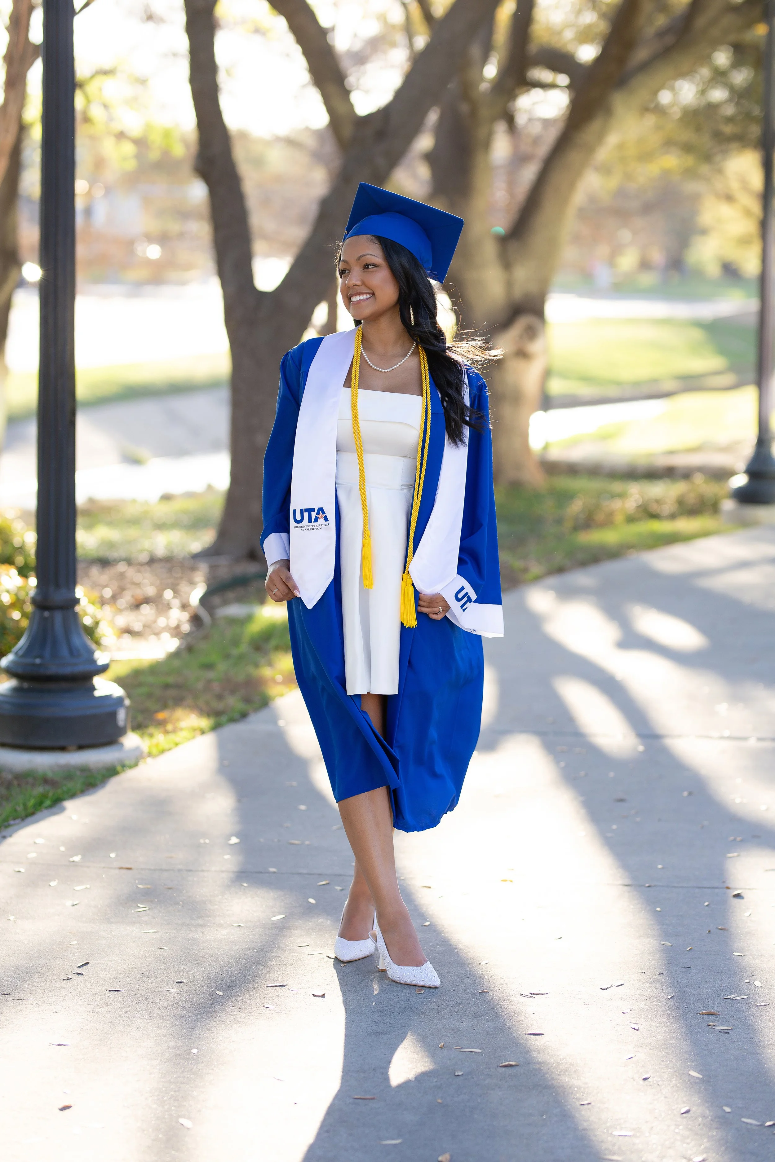 RS_Sabrie_UTA_GradSession_DFWPhotographer_TeddyGiles-13.jpg