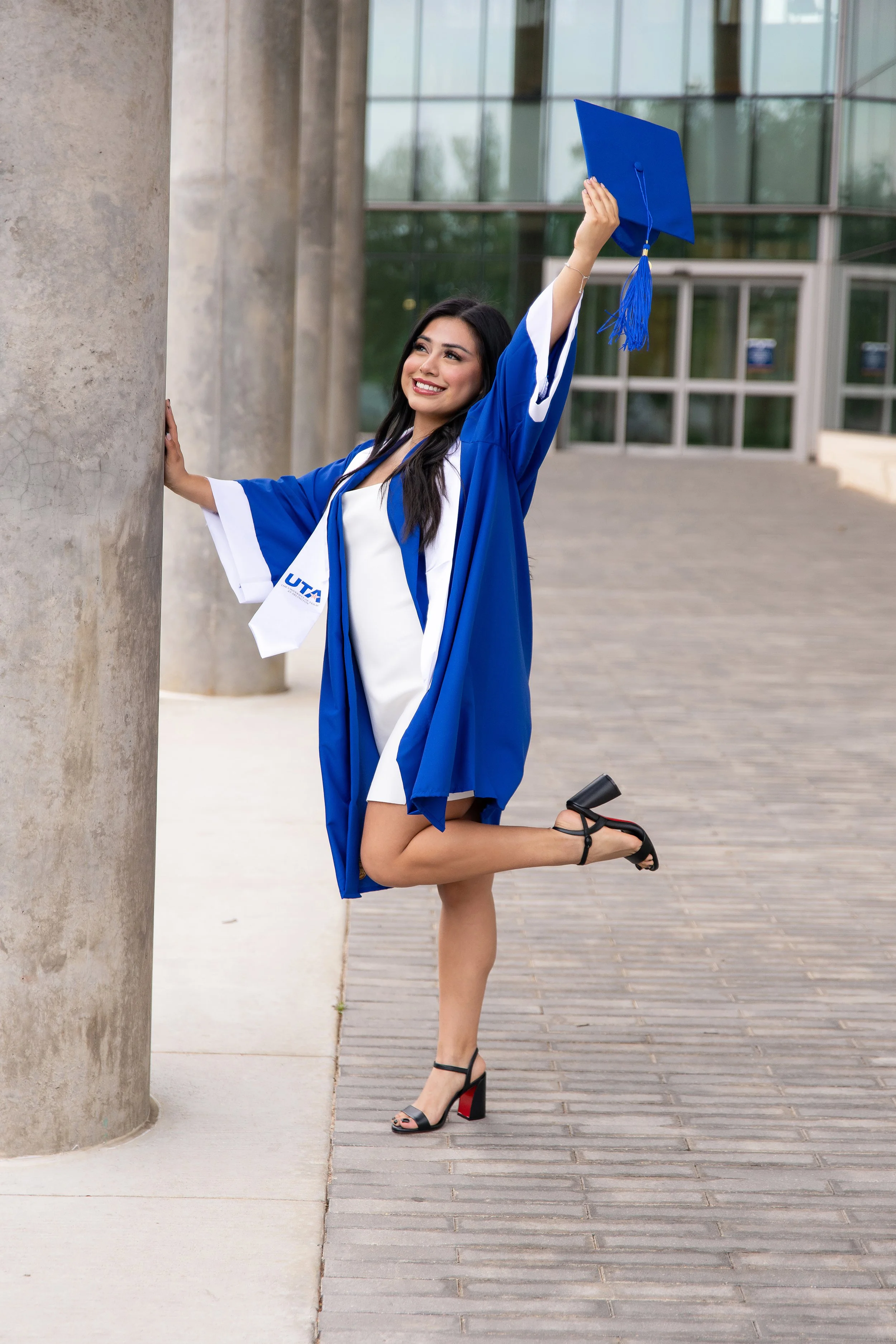 RS_Danna_UTA_GradSession_DFWPhotographer_TeddyGiles-10.jpg