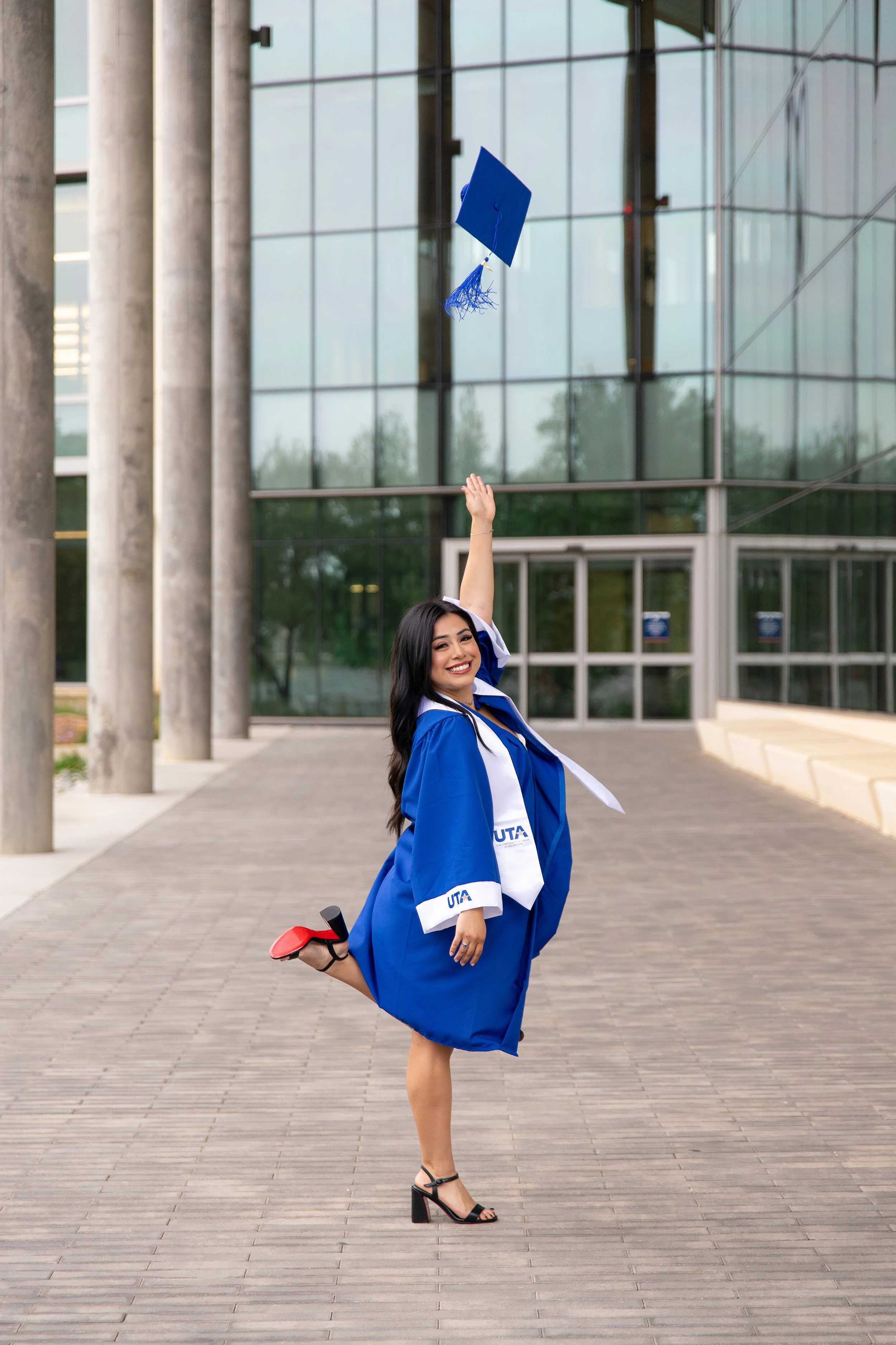 RS_Danna_UTA_GradSession_DFWPhotographer_TeddyGiles-11.jpg