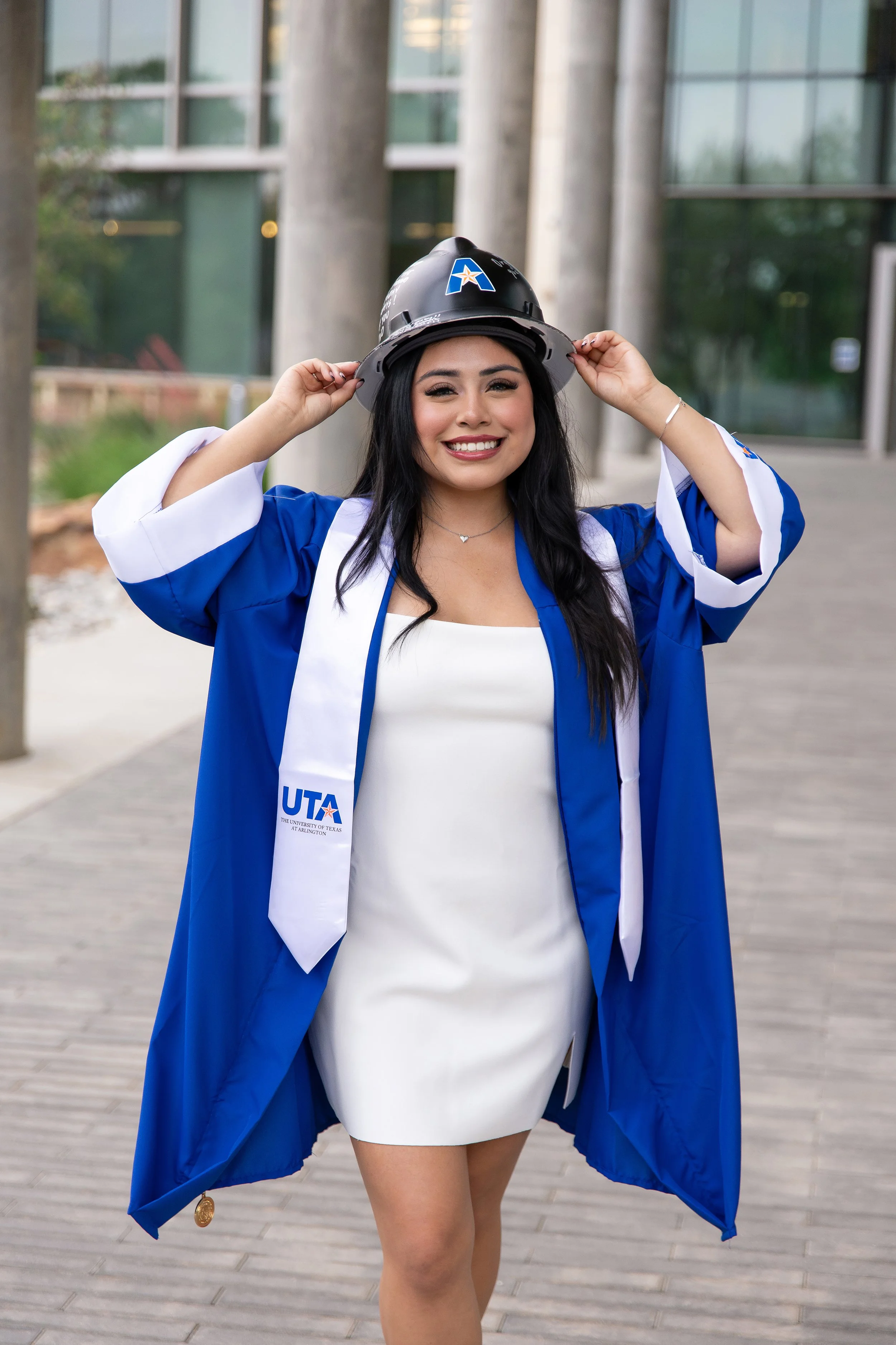 RS_Danna_UTA_GradSession_DFWPhotographer_TeddyGiles-13.jpg