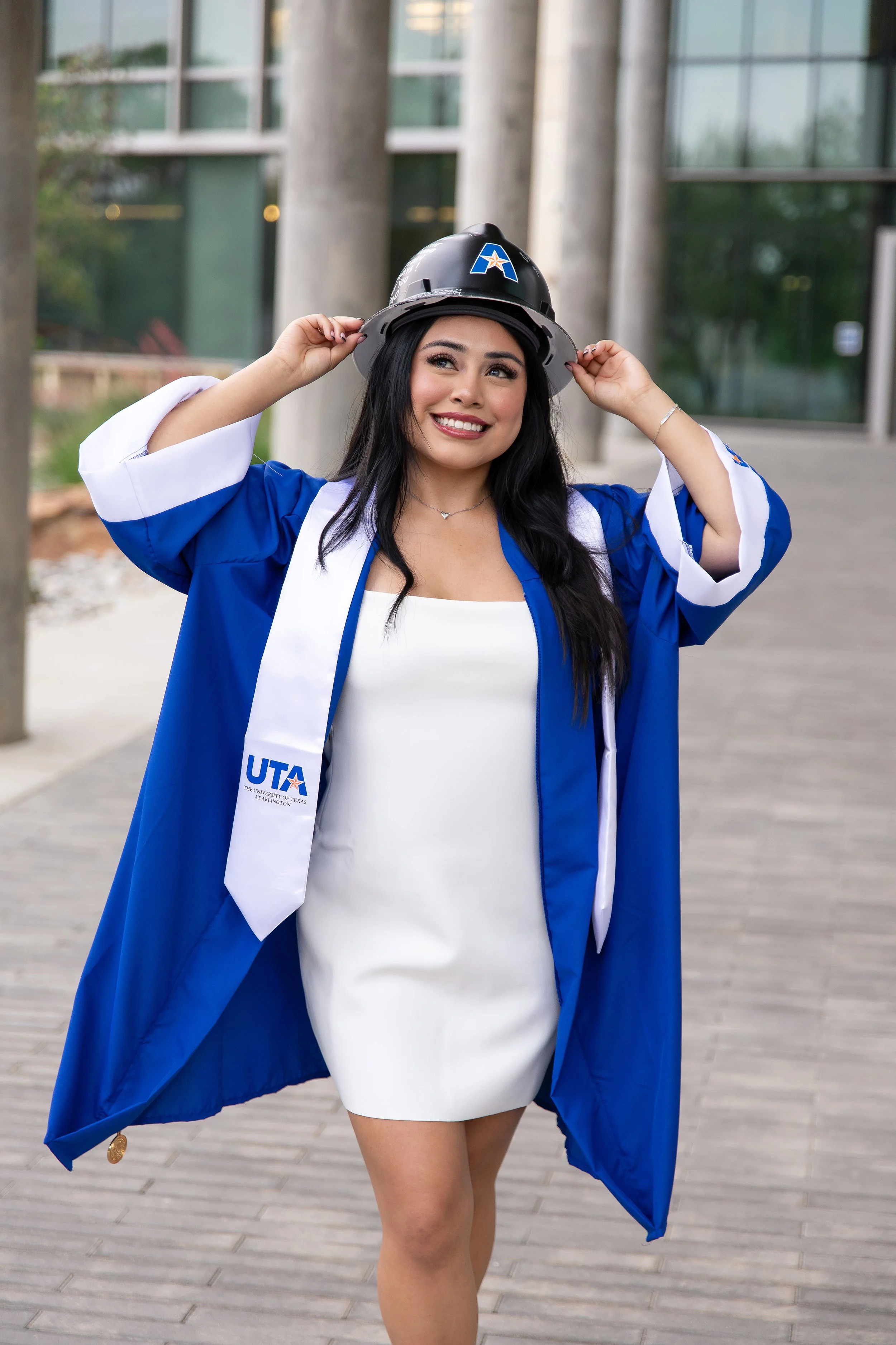 RS_Danna_UTA_GradSession_DFWPhotographer_TeddyGiles-14.jpg