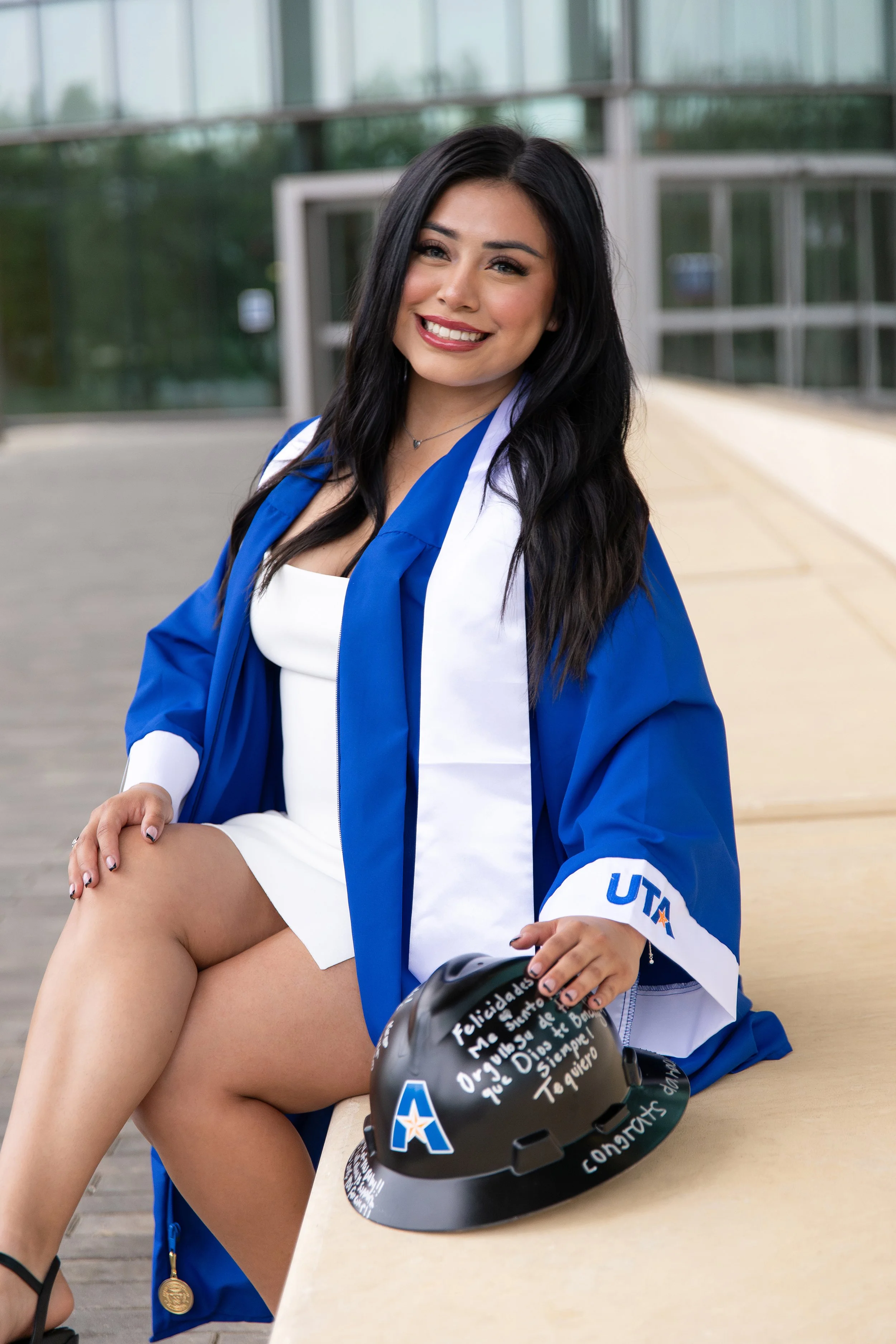 RS_Danna_UTA_GradSession_DFWPhotographer_TeddyGiles-18.jpg