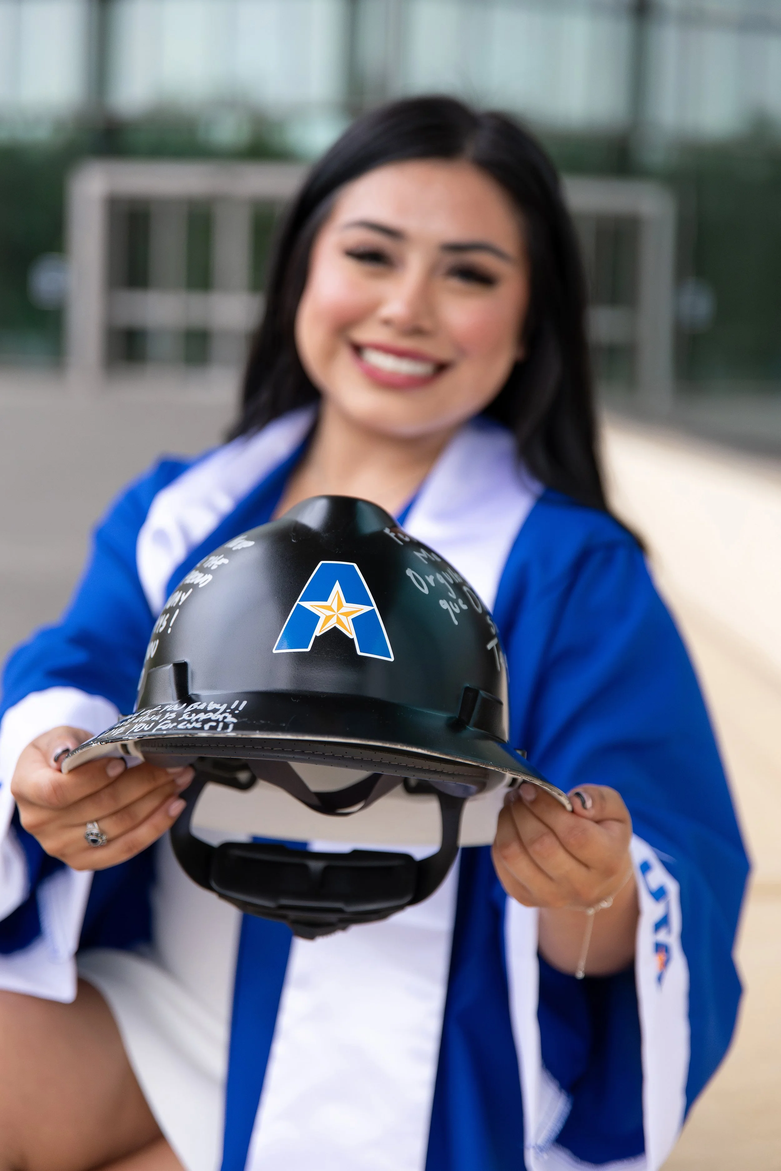 RS_Danna_UTA_GradSession_DFWPhotographer_TeddyGiles-20.jpg