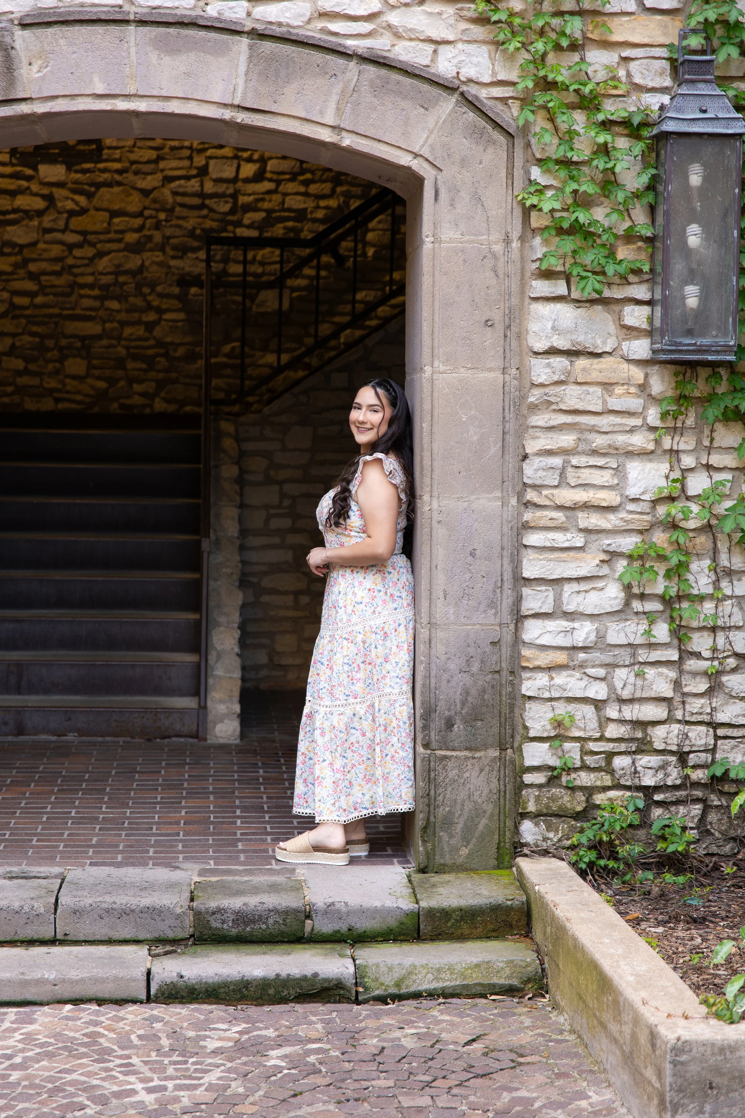 RS_Amerah_SeniorSession_DFWPhotographer_TeddyGiles-5.jpg