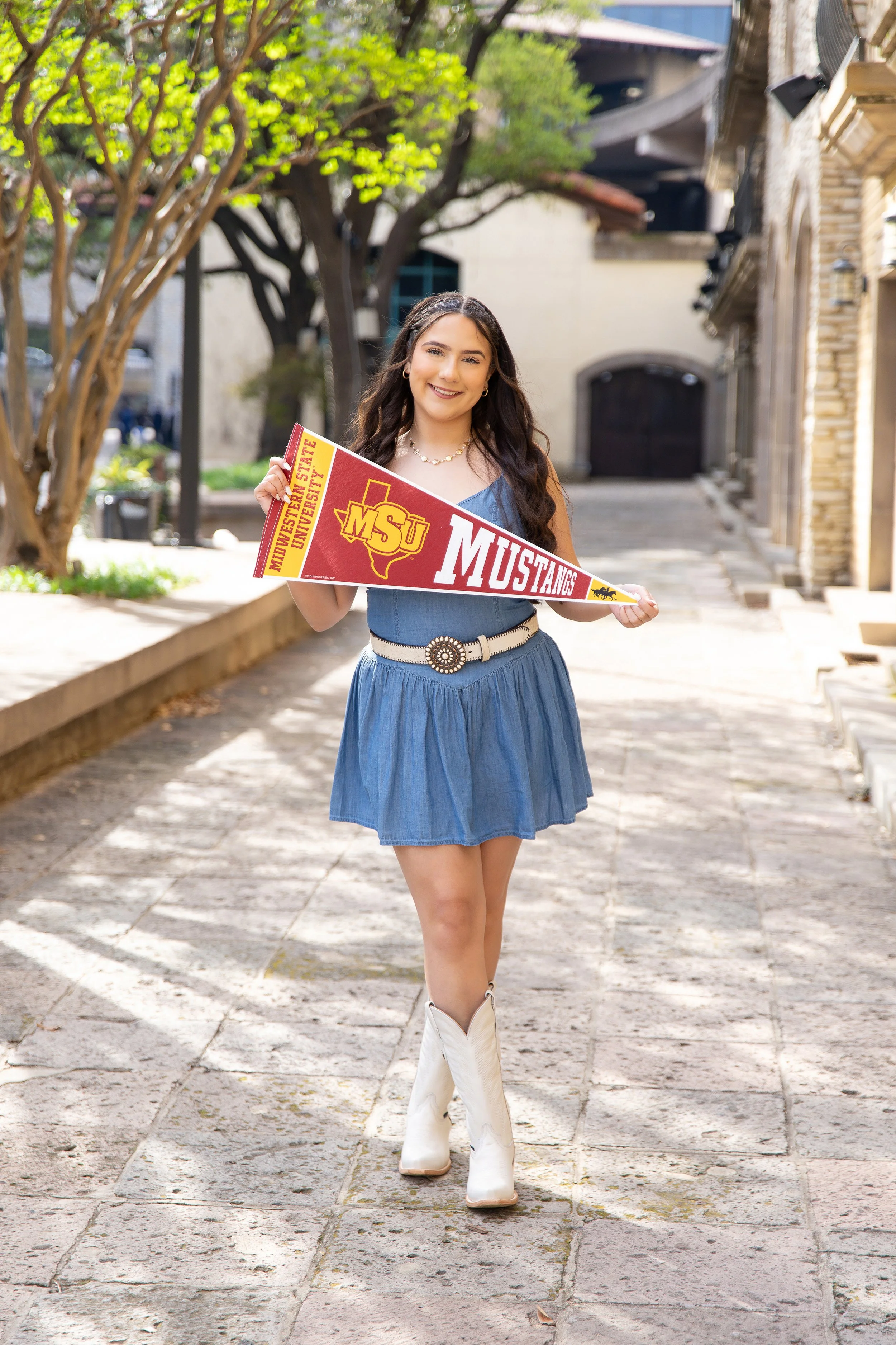 RS_Amerah_SeniorSession_DFWPhotographer_TeddyGiles-15.jpg