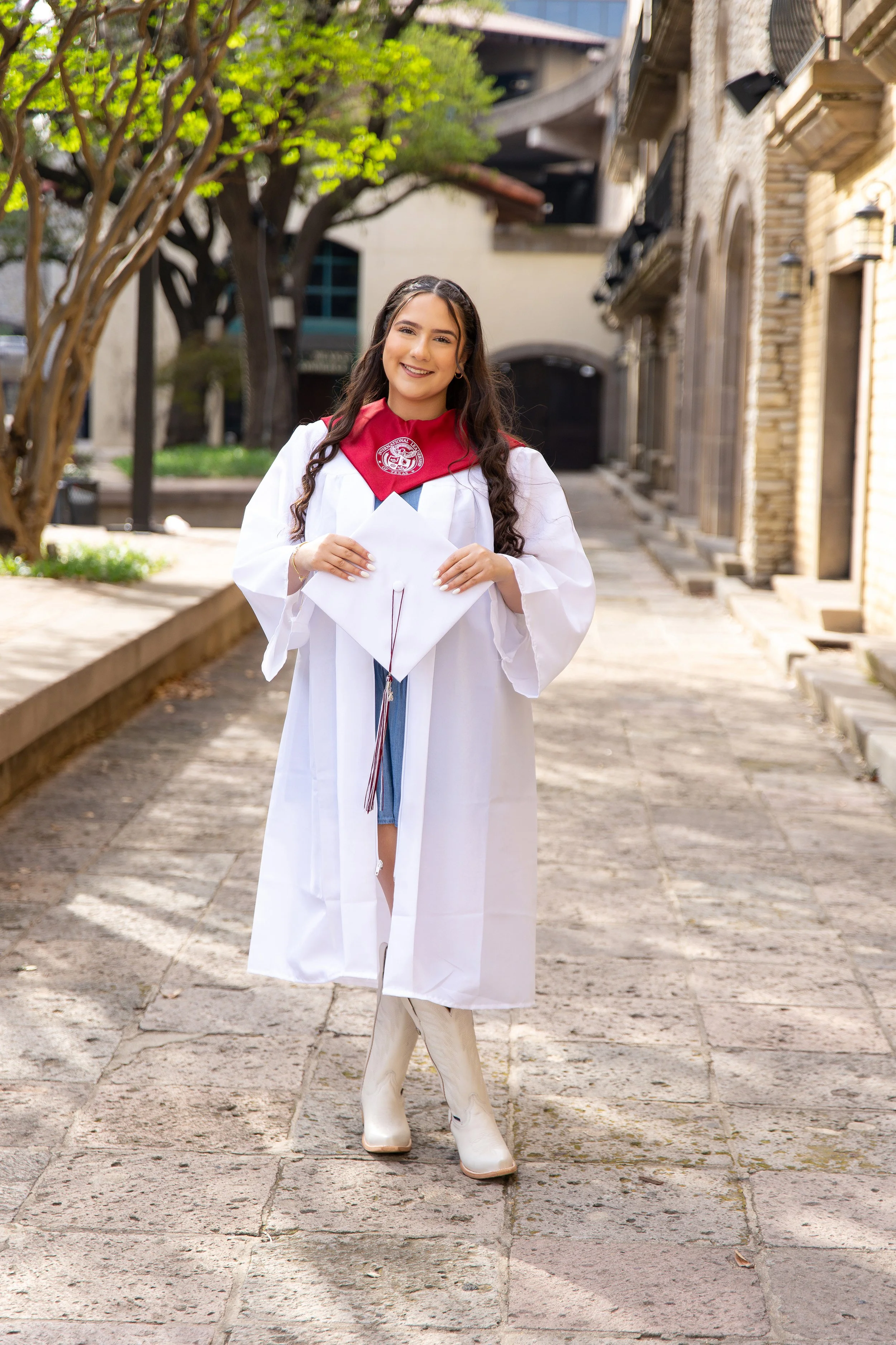 RS_Amerah_SeniorSession_DFWPhotographer_TeddyGiles-21.jpg