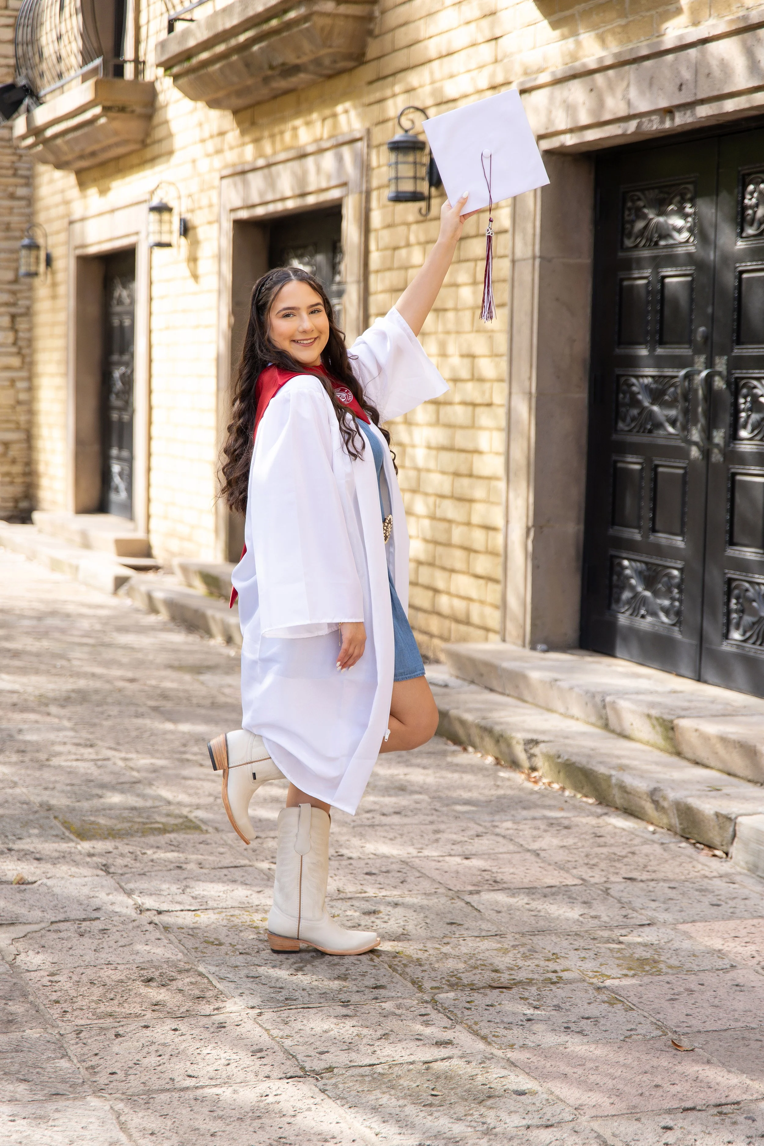 RS_Amerah_SeniorSession_DFWPhotographer_TeddyGiles-25.jpg