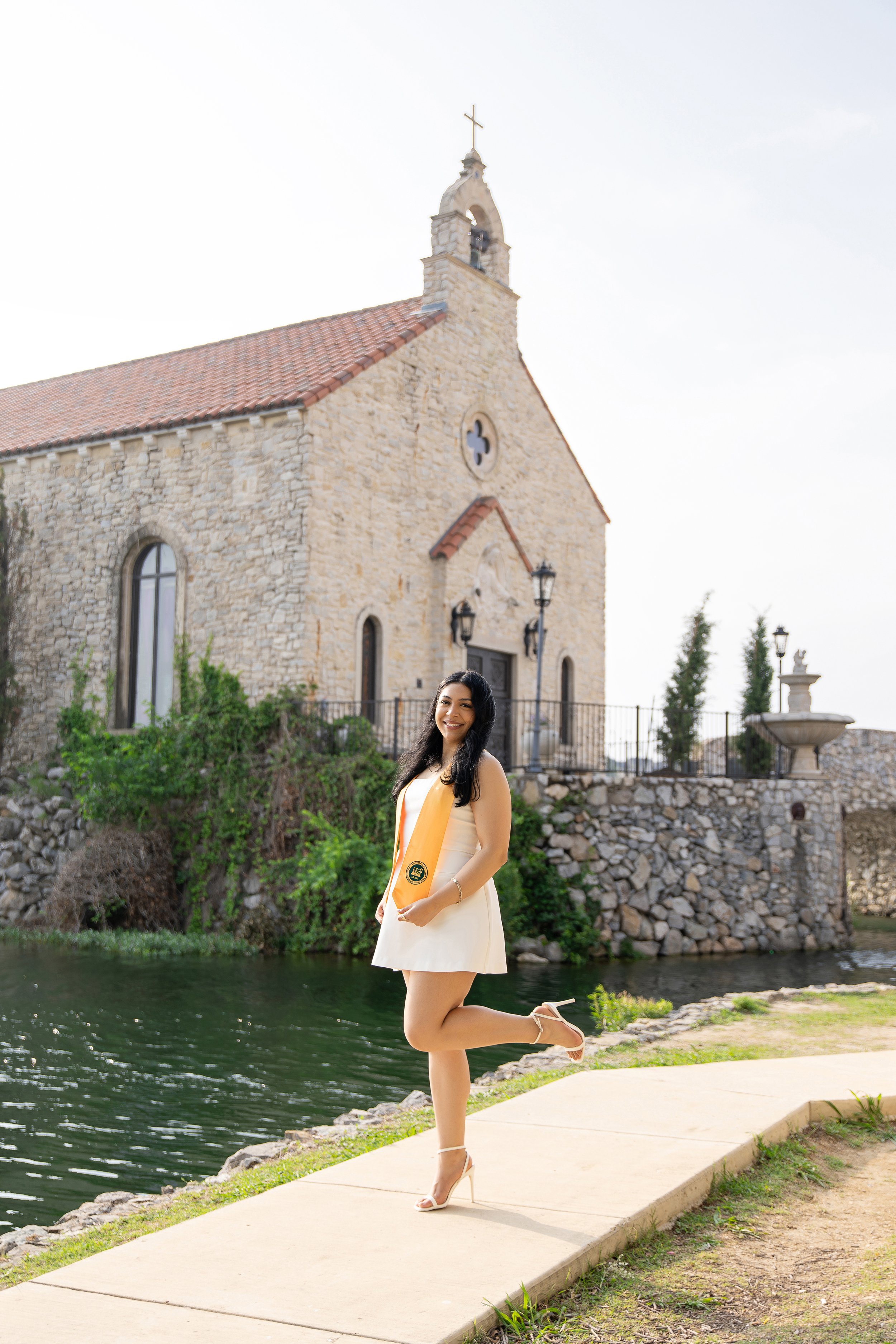 RS_Yahaira_TCC_GradSession_DFWPhotographer_TeddyGiles-6.jpg