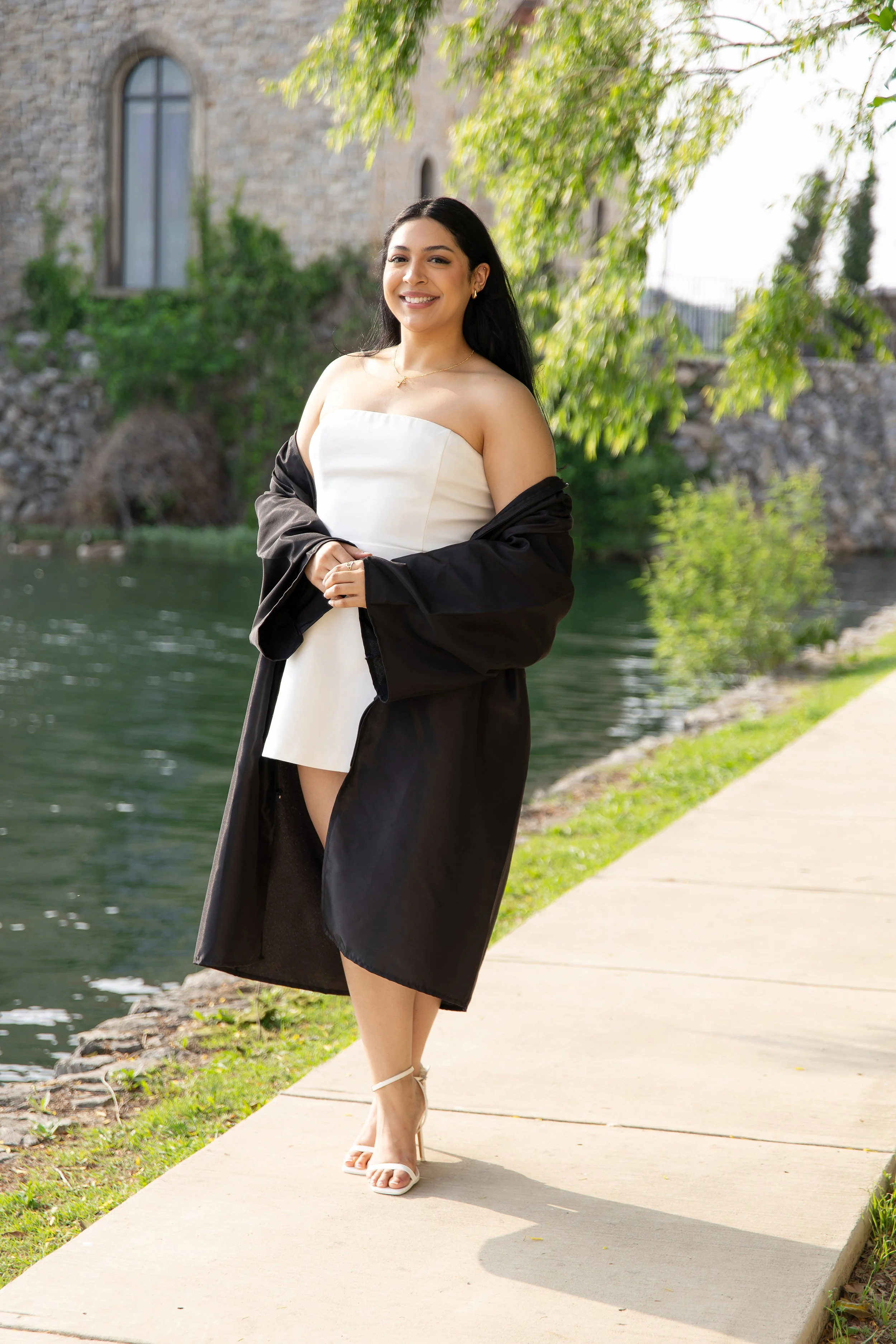 RS_Yahaira_TCC_GradSession_DFWPhotographer_TeddyGiles-17.jpg
