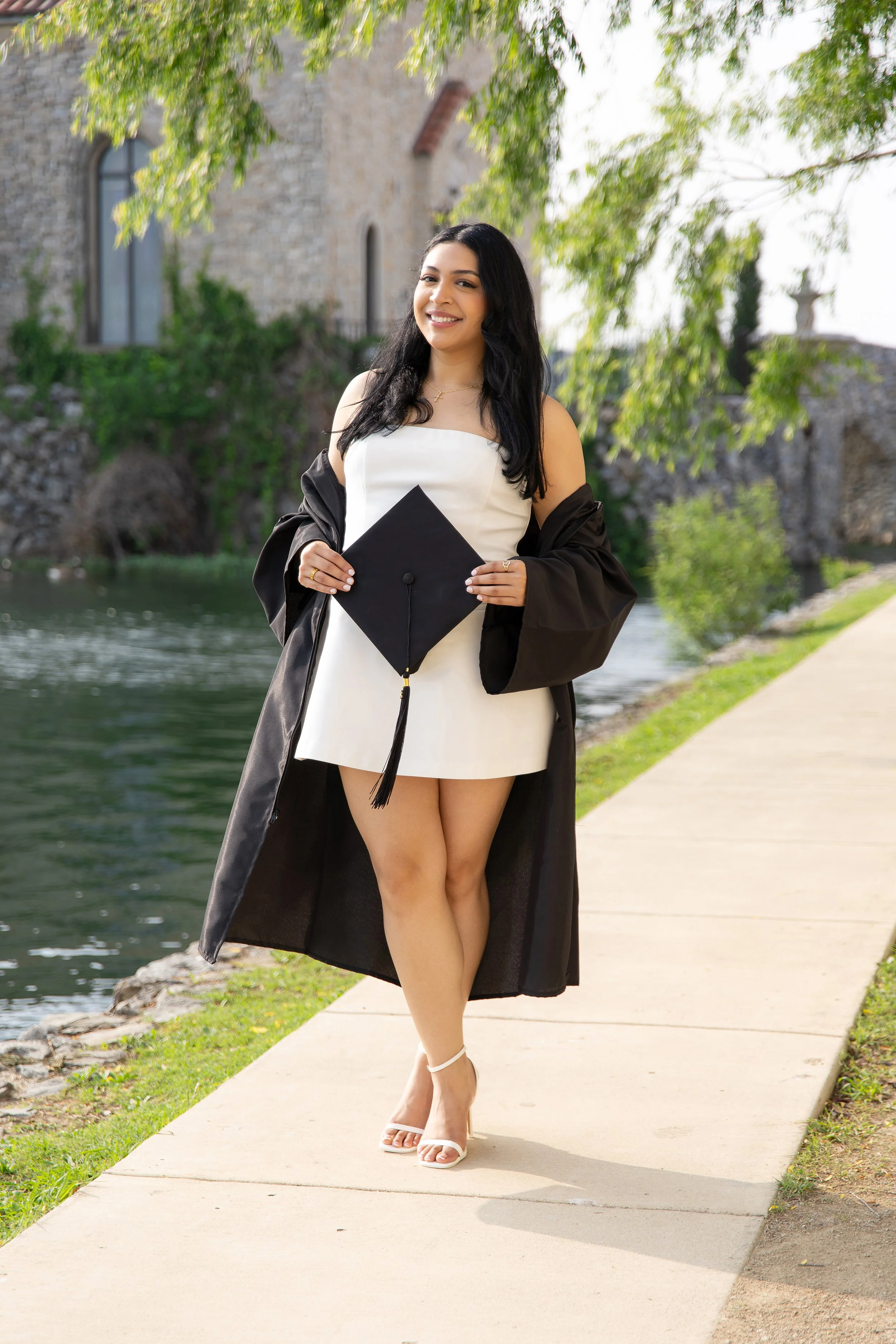 RS_Yahaira_TCC_GradSession_DFWPhotographer_TeddyGiles-18.jpg