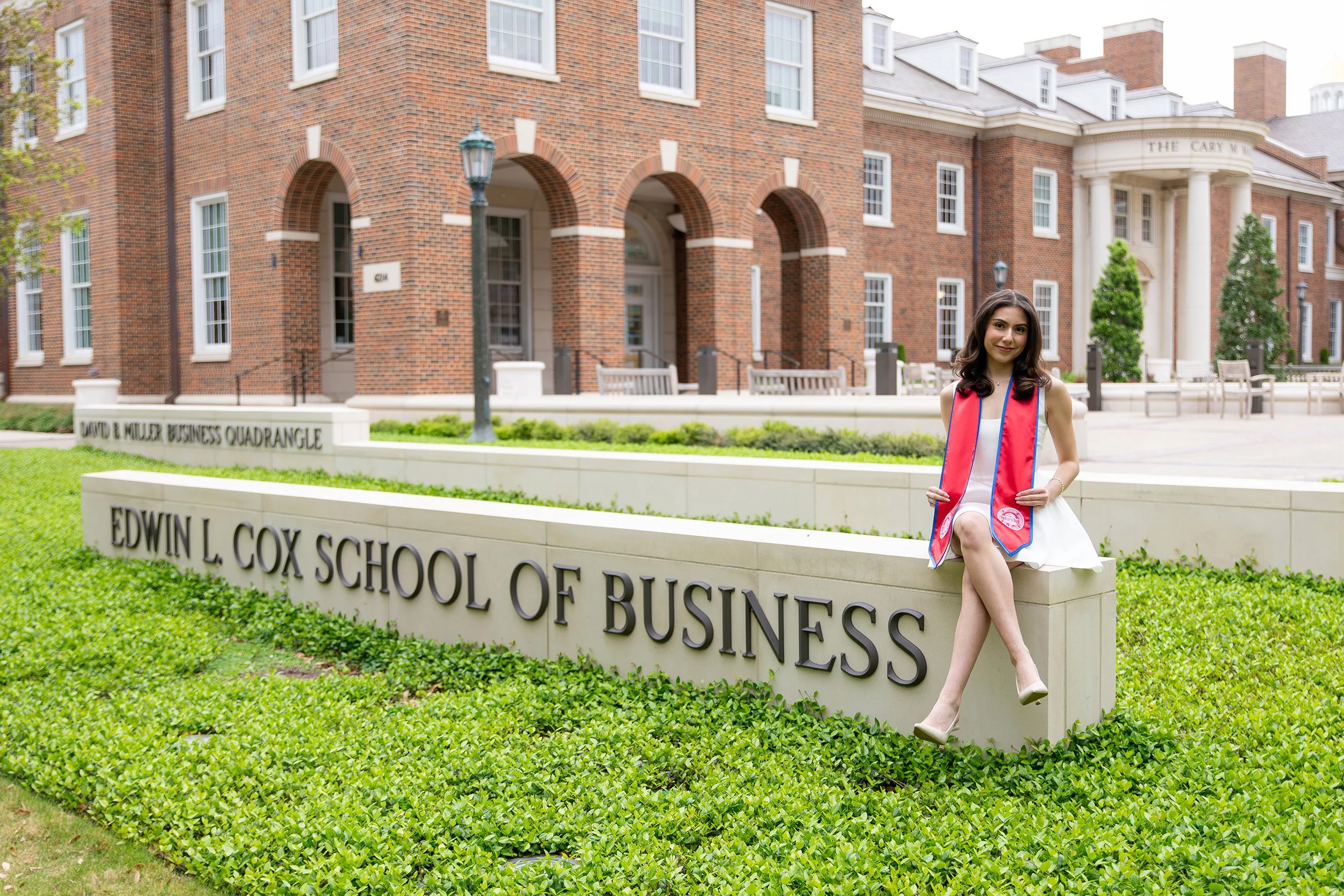 RS_Alitzah_GradSession_DFWPhotographer_TeddyGiles-14.jpg