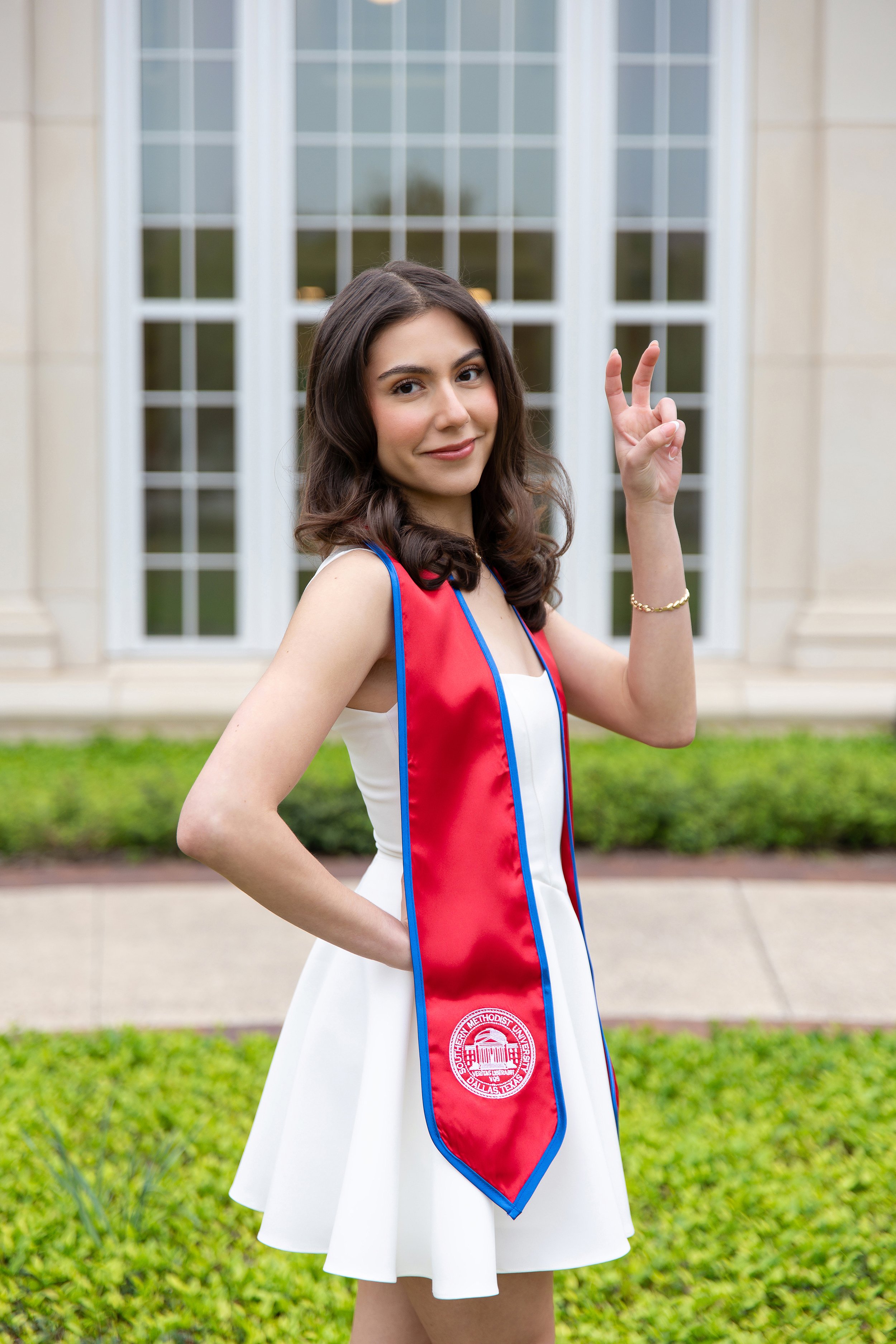 RS_Alitzah_GradSession_DFWPhotographer_TeddyGiles-16.jpg