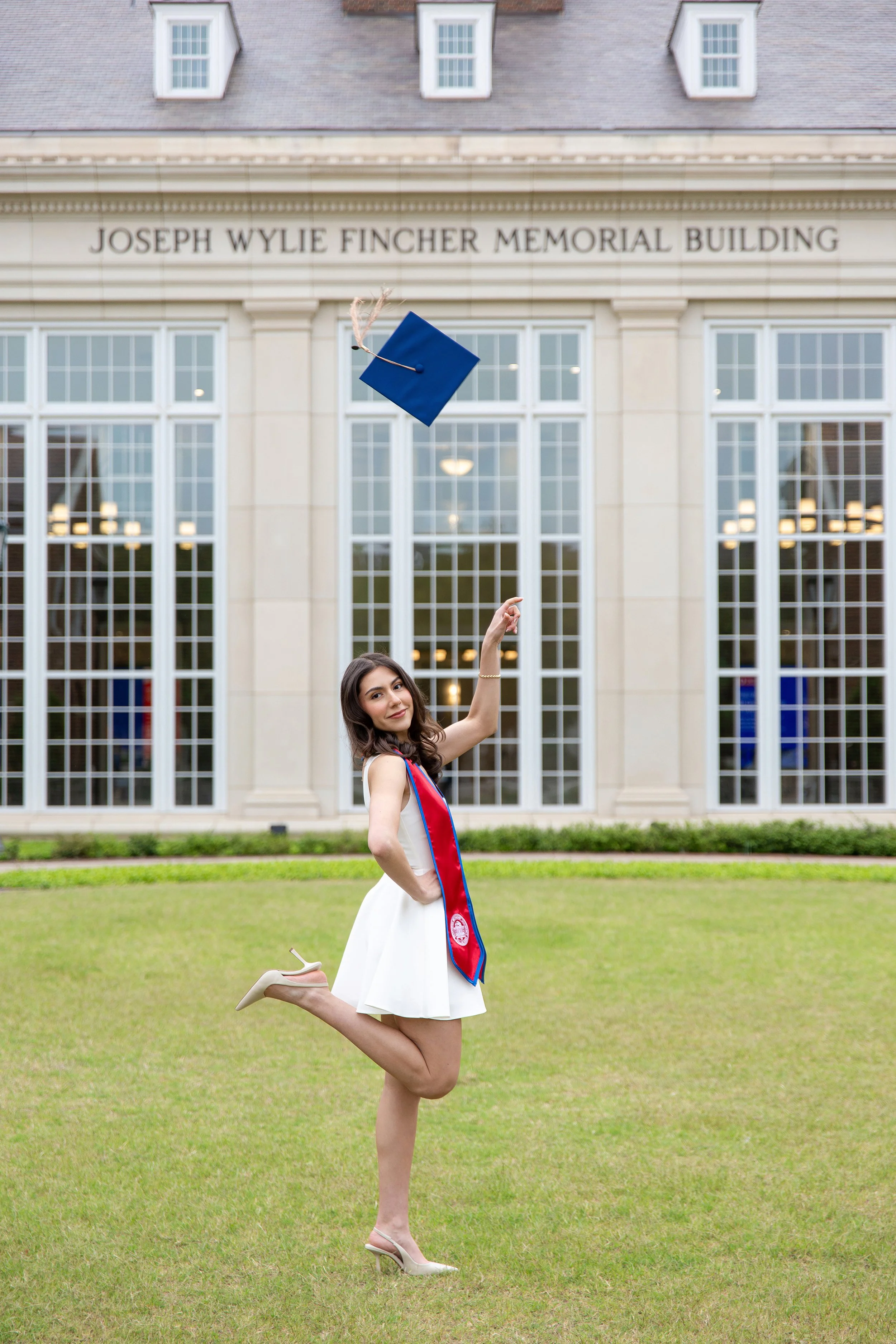 RS_Alitzah_GradSession_DFWPhotographer_TeddyGiles-19.jpg