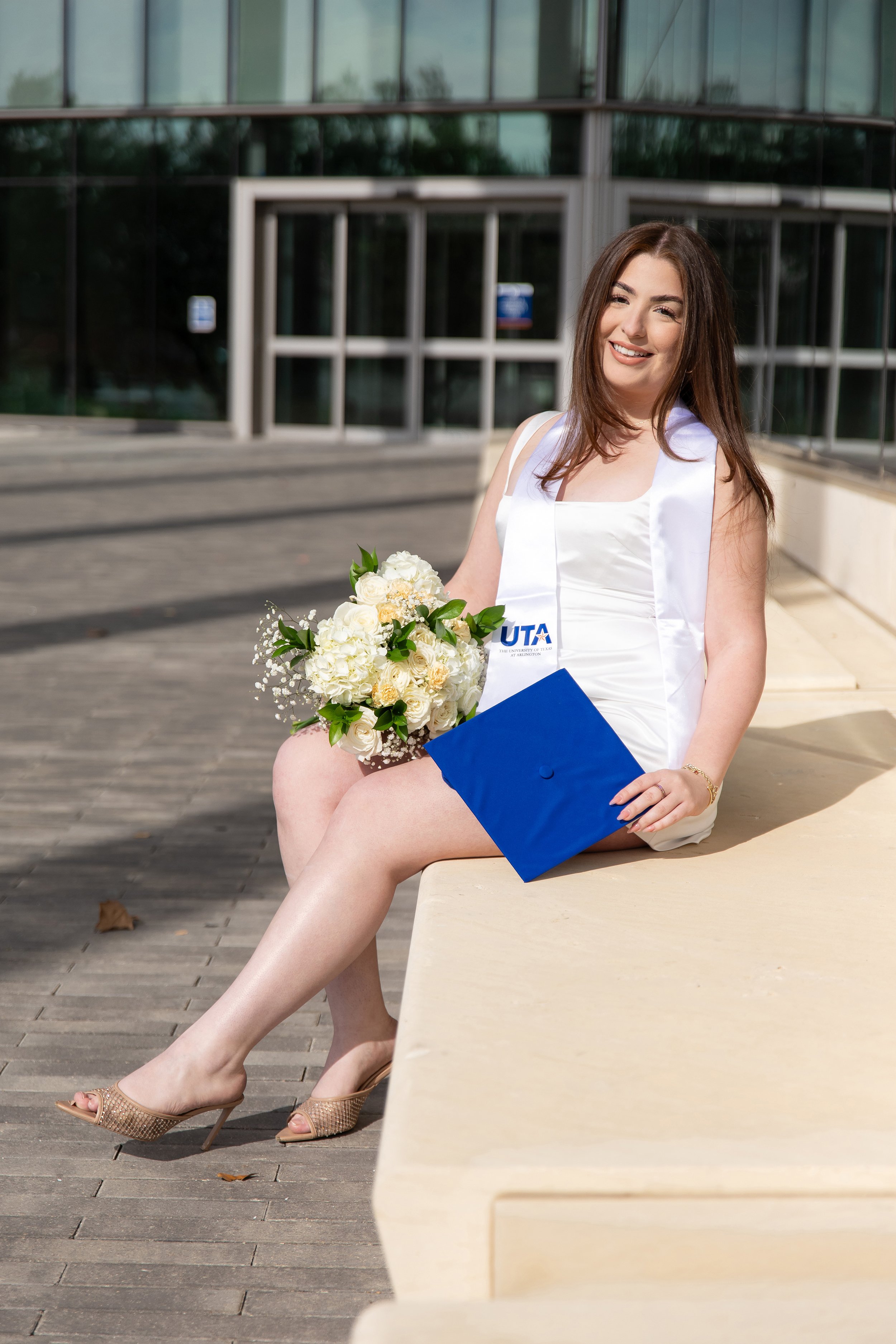 RS_Vanessa_UTA_GradSession_DFWPhotographer_TeddyGiles-16.jpg