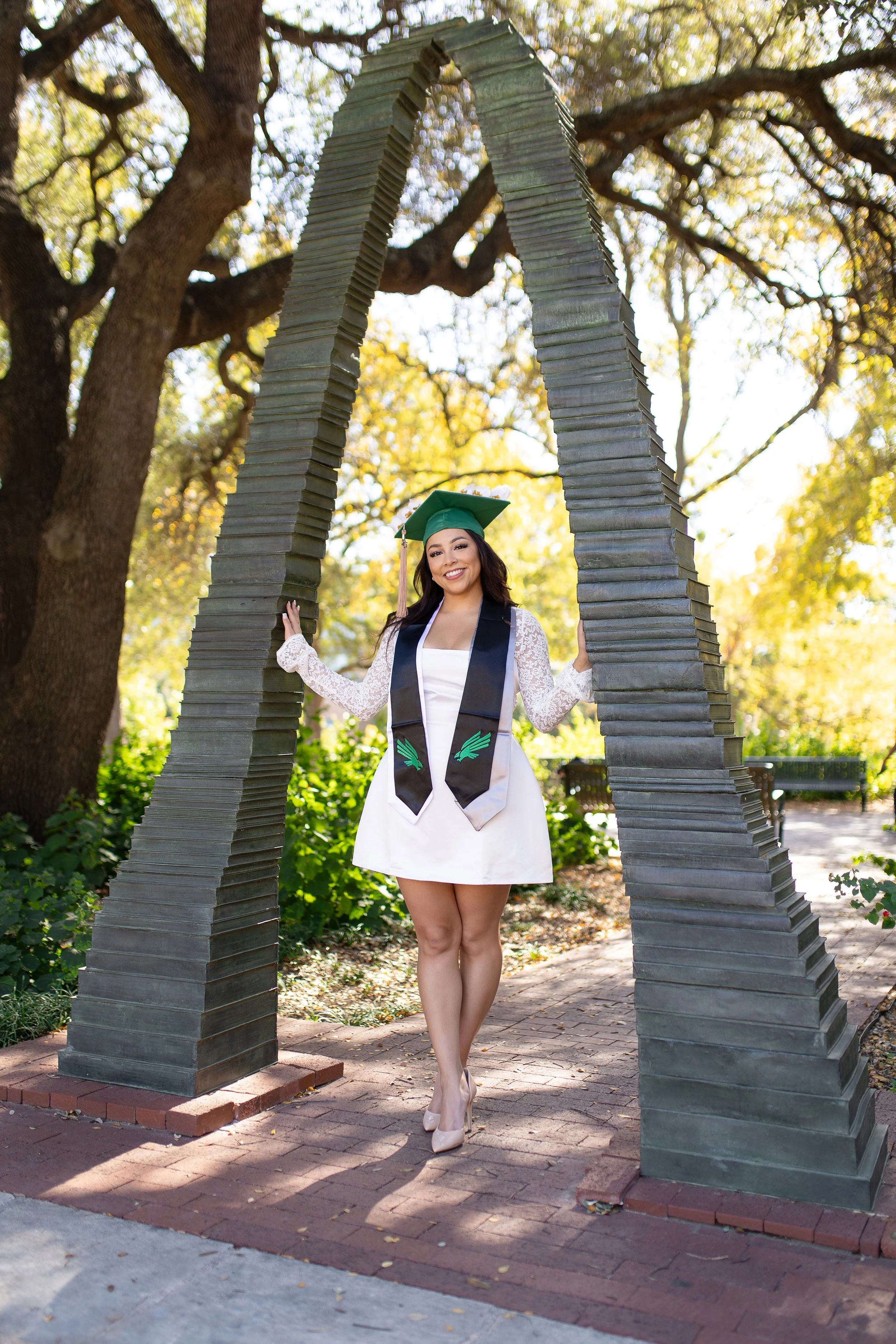 RS_Jackie_UNT_GradSession_DFWPhotographer_TeddyGiles-17.jpg