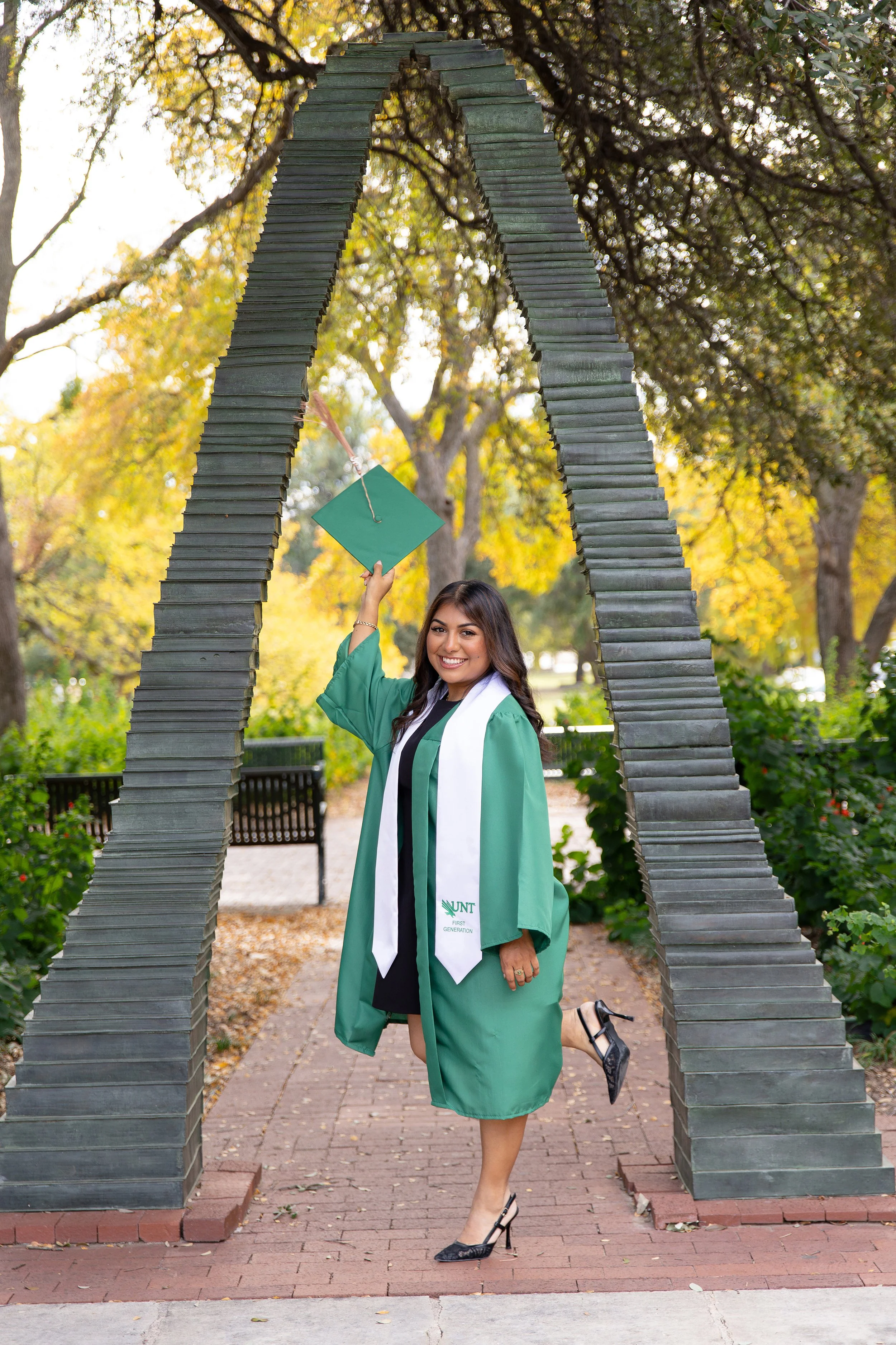 RS_Daisy_UNT_GradSession_DFWPhotographer_TeddyGiles-21.jpg