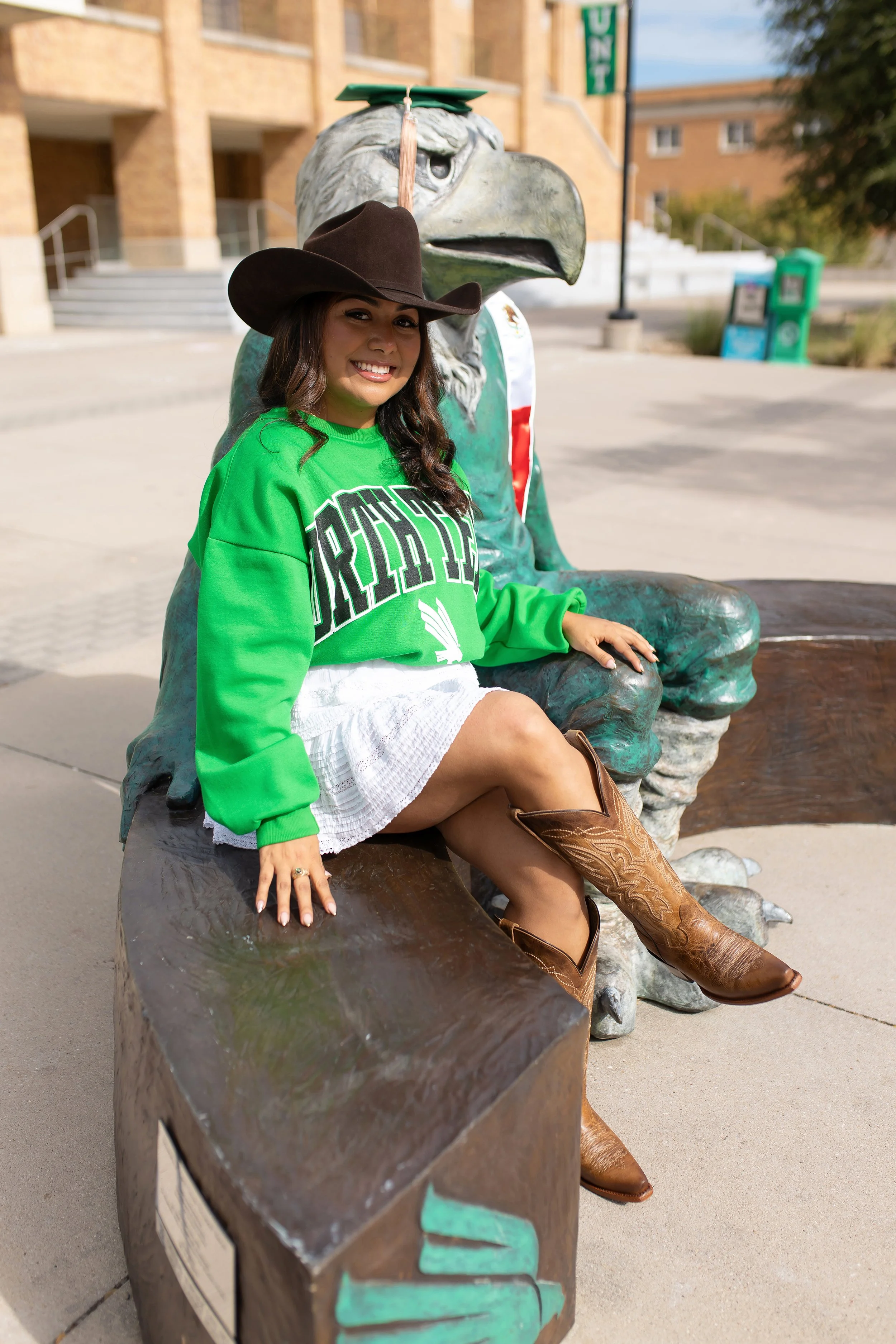 RS_Daisy_UNT_GradSession_DFWPhotographer_TeddyGiles-24.jpg