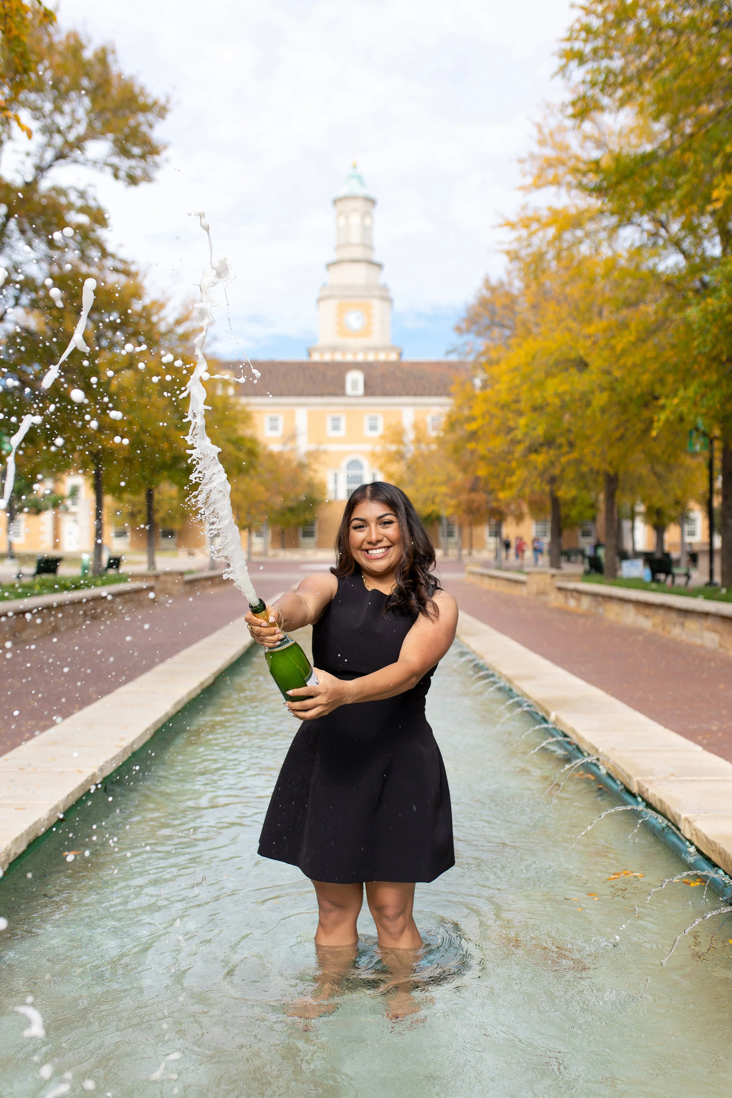RS_Daisy_UNT_GradSession_DFWPhotographer_TeddyGiles-28.jpg