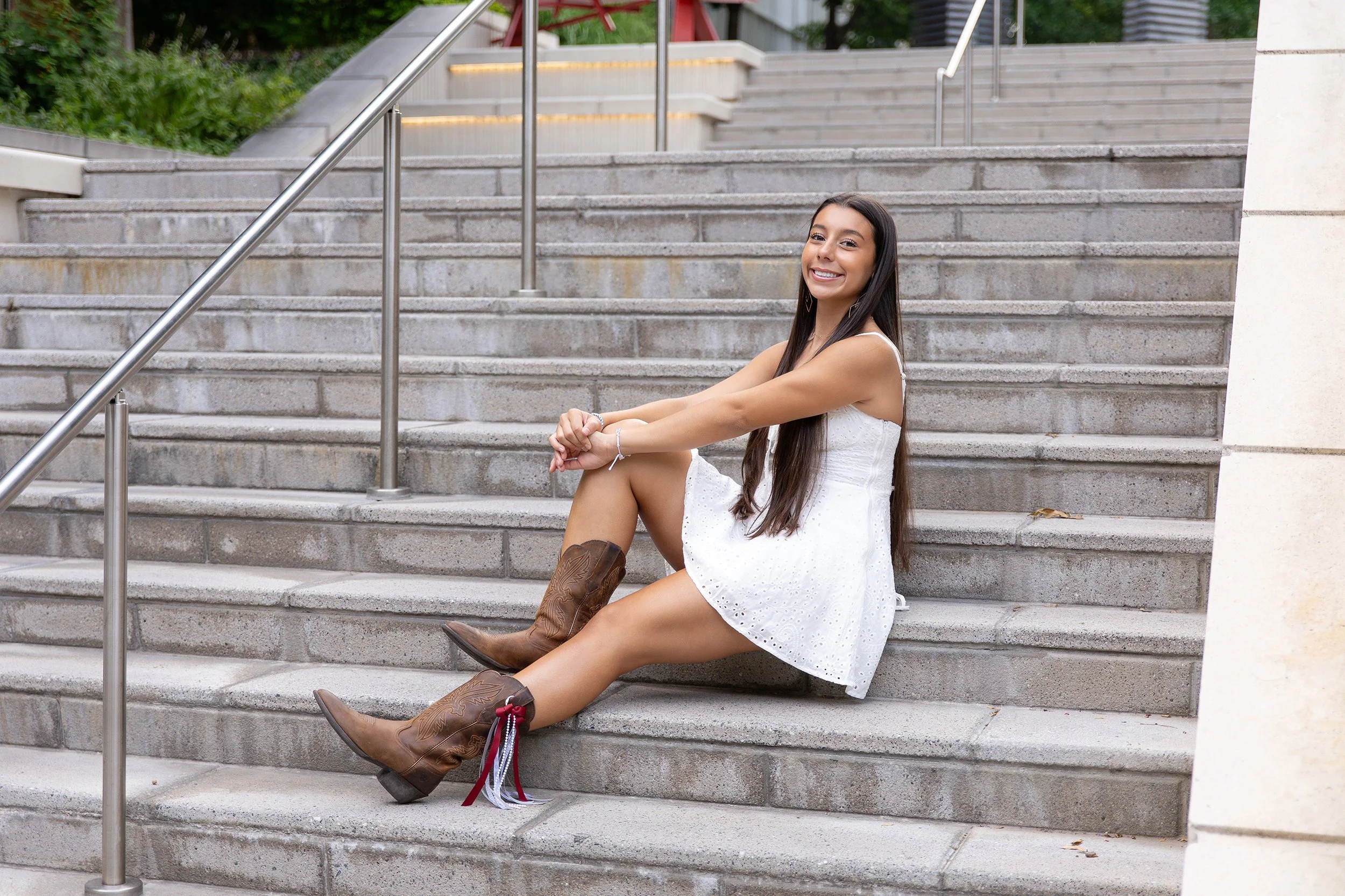RS_Laila_SeniorSession_DFWPhotographer_TeddyGiles-06.jpg
