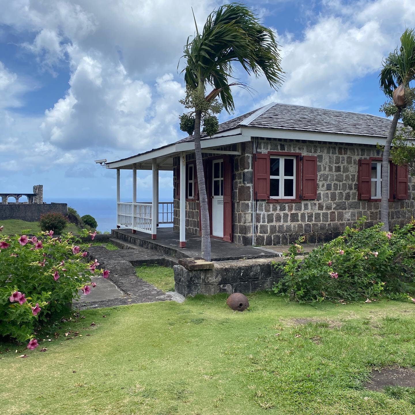 Off Island Explorations: The details of &ldquo;place making.&rdquo;
The term VERNACULAR speaks to a language or expression that is native to a specific place.
What is striking to me is the vernacular of colonial architecture throughout the Caribbean 