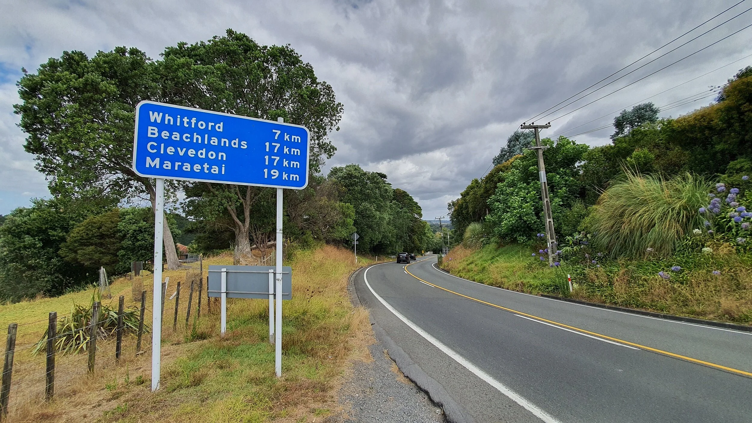 country roads auckland to maraetai.jpg