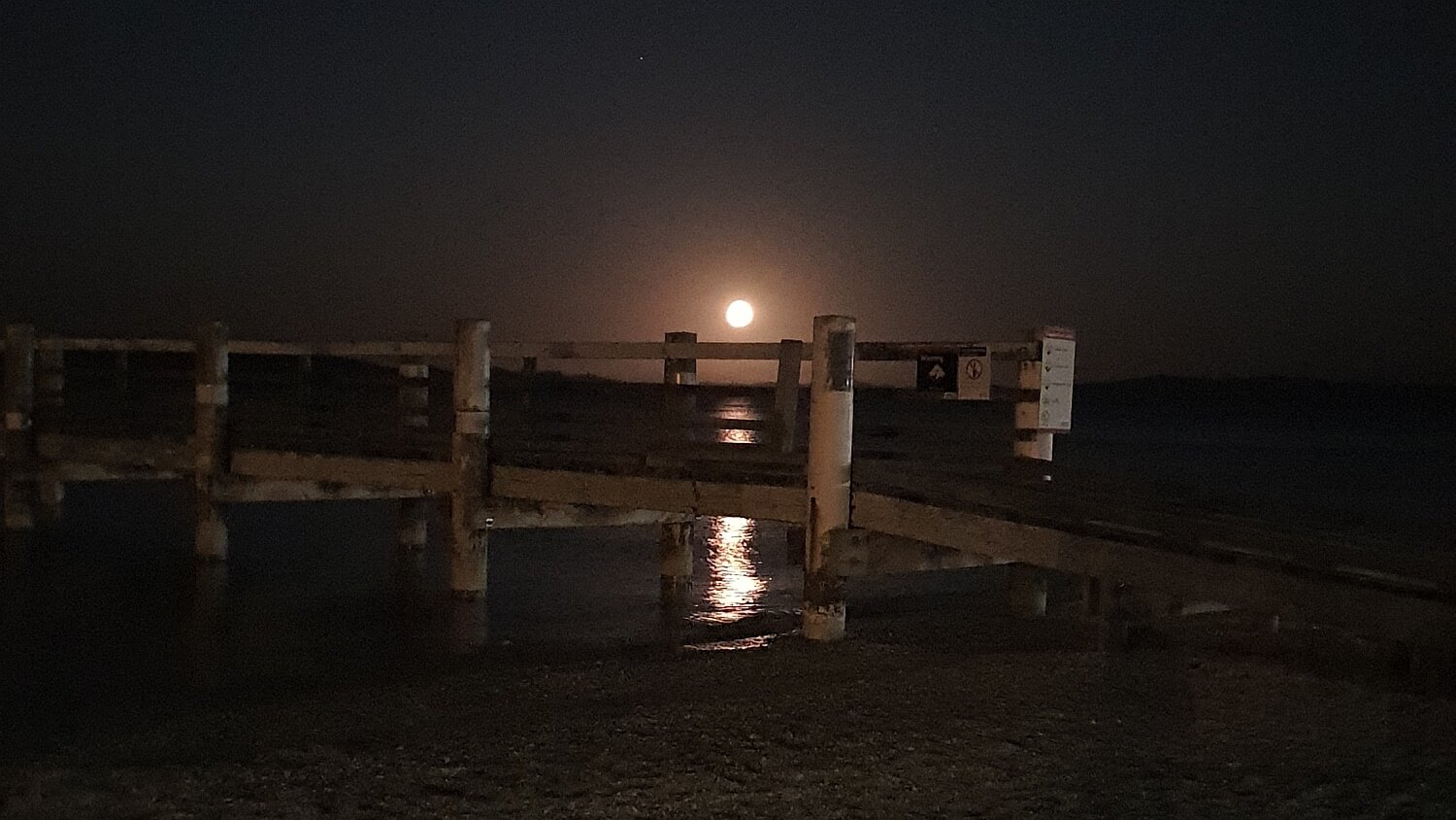 maraetai wharf full moon feb 2020.jpg