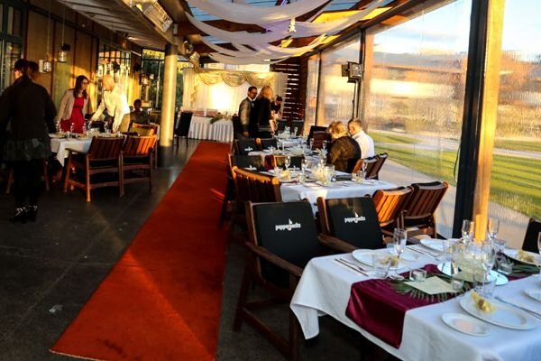 Restaurant Bar &amp; Cafe @ Pine Harbour Marina