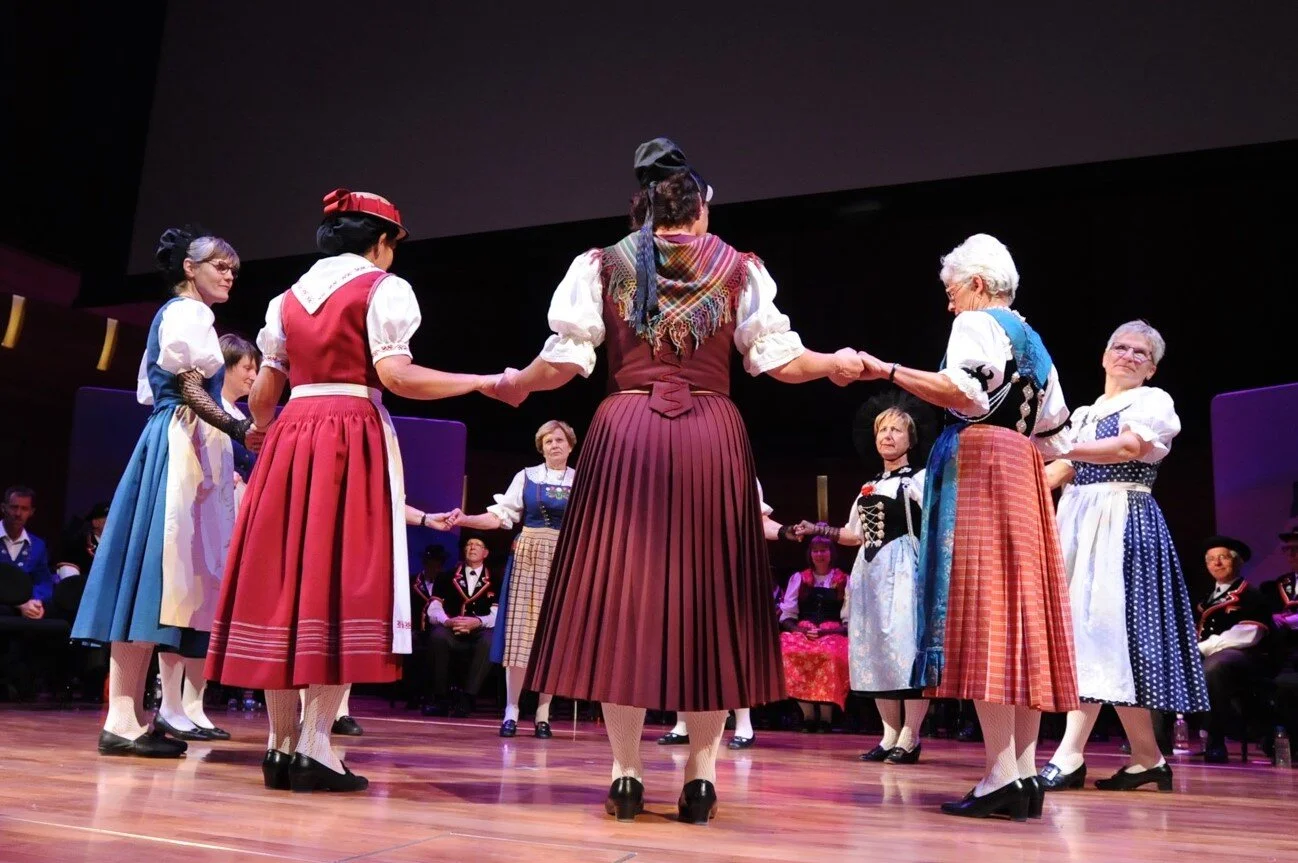 Swiss Folk Dance — Swiss Folk Dance Club Alpenrösli