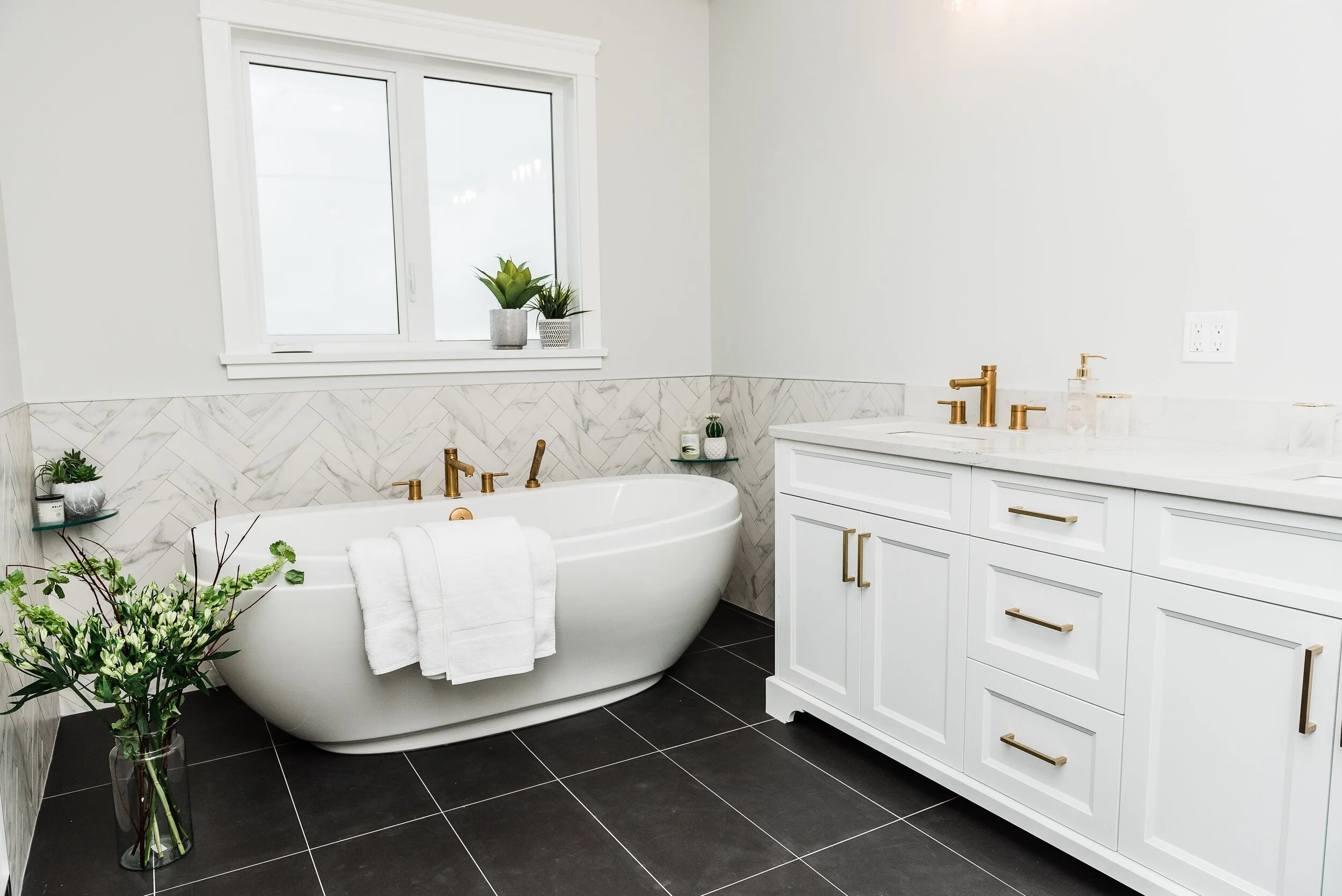 Vandine Heronwood-0025-min.jpg