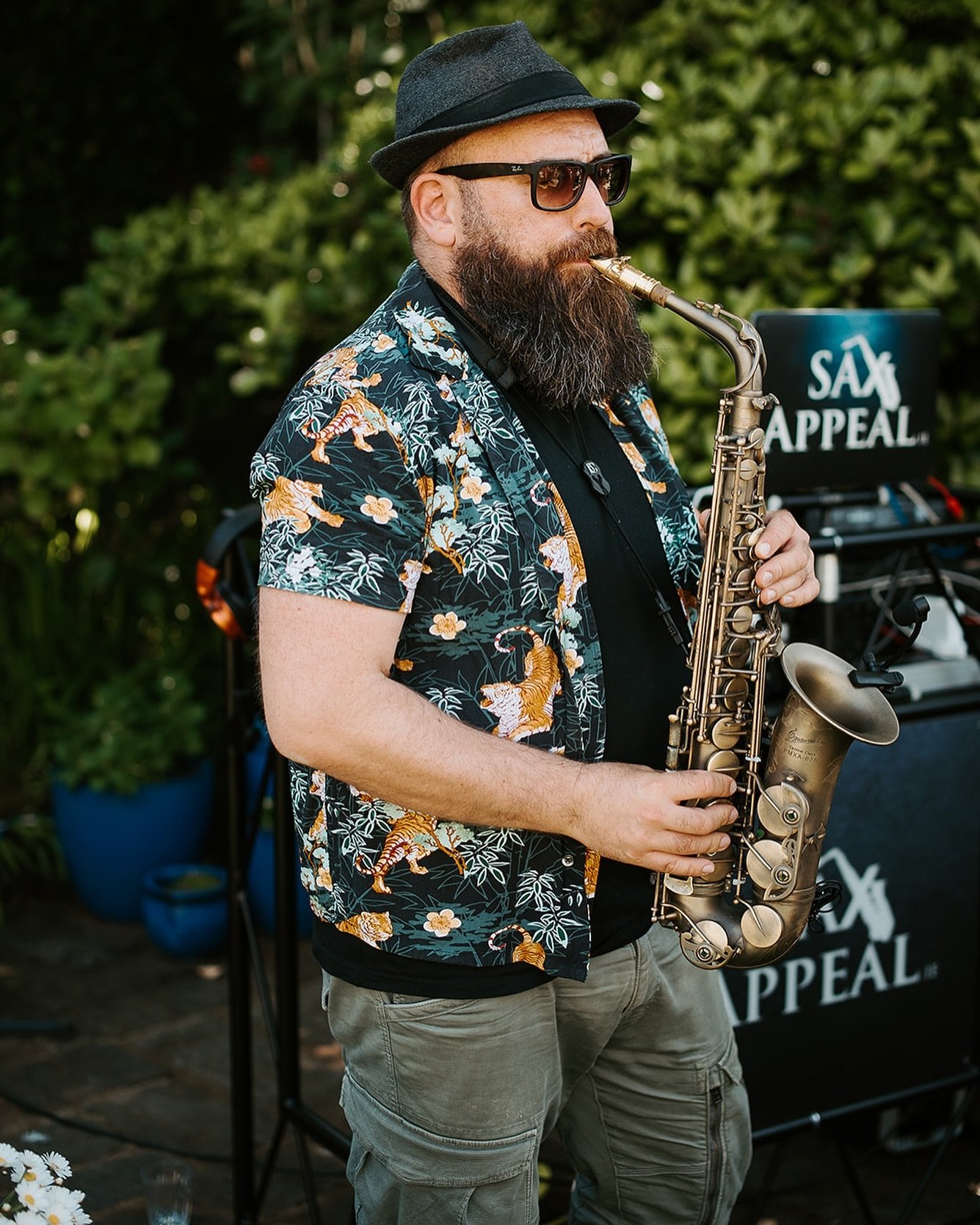 Not sure about you, but I can&rsquo;t wait for things to heat up a little! Thanks to the incredible @aynaodriscoll for sending over this snap from Donna &amp; David&rsquo;s amazing wedding at @blairscove last summer!  #sax #saxappeal #dj #djandsax #i