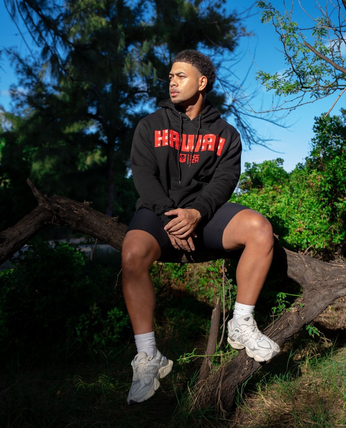 Paradise looks good on you.⁠
⁠
6.12.26 available in store x  online.⁠
#HIFinest