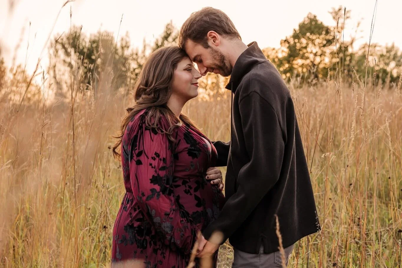 Last night I had the absolute honor of photographing such a special maternity session for my husband&rsquo;s friend and his beautiful wife, who are expecting their very first baby 🤍

The evening couldn&rsquo;t have been more perfect. The light was s