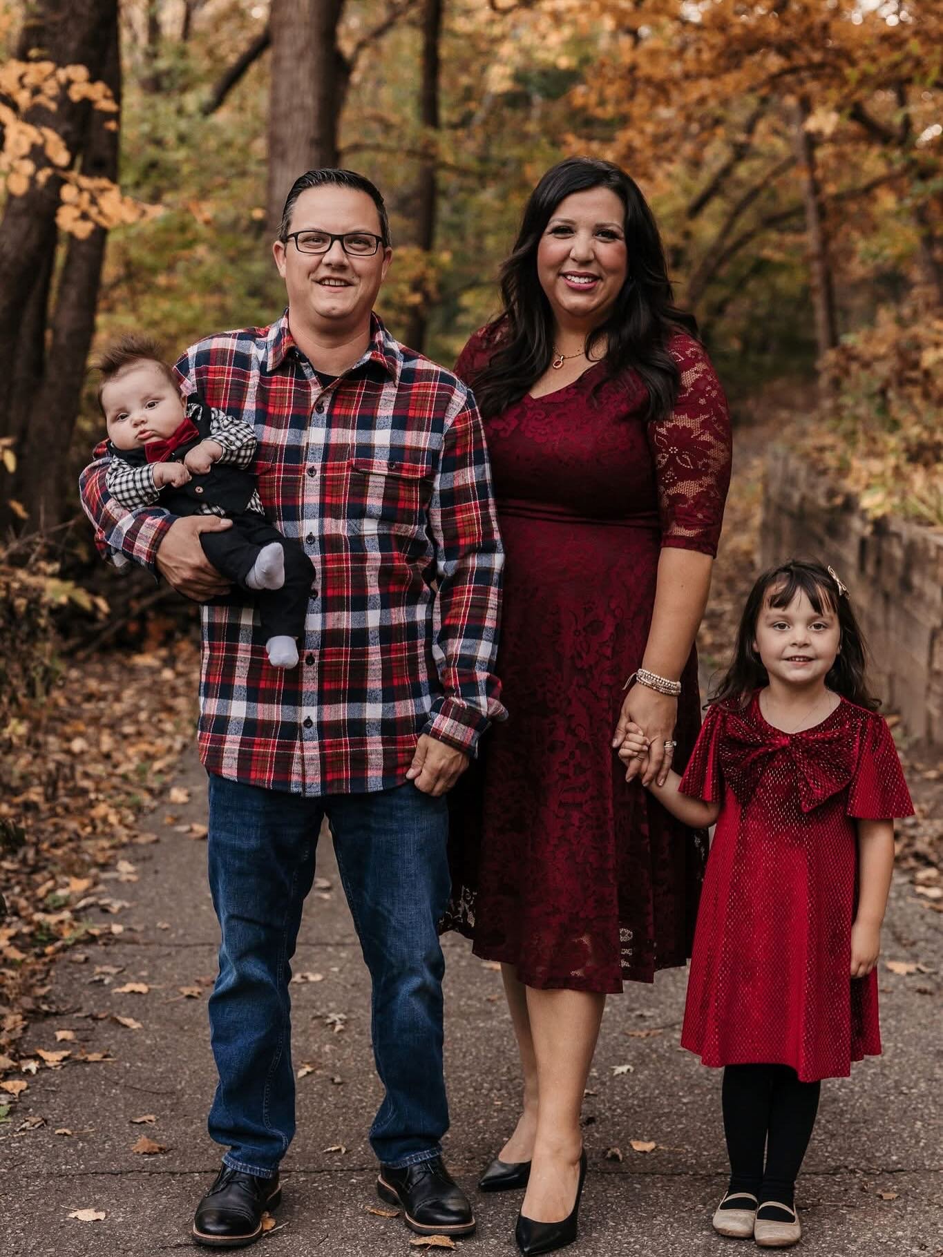 Still smiling after this session with the sweetest family 💖

From the moment we met, it was pure joy so many laughs and those in-between moments that truly show what family love looks like. The kids had the best giggles, Mom and Dad were total natur