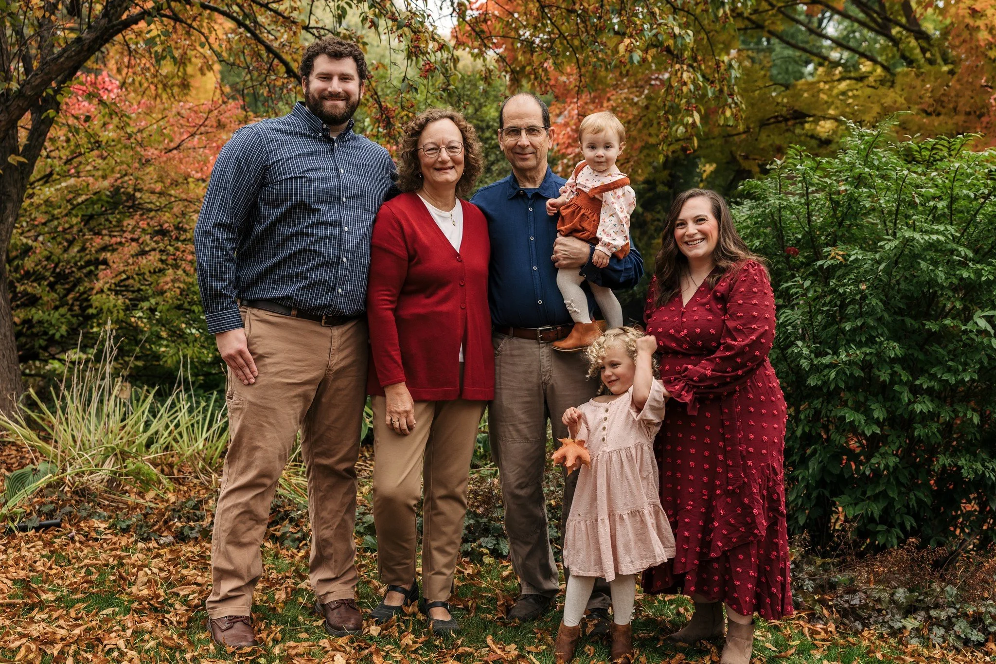 I was invited to photograph a family at their grandparents&rsquo; home, and honestly&hellip; it felt like stepping straight into a storybook. Their property was glowing with rich fall colors golden leaves drifting from the trees, warm light spilling 