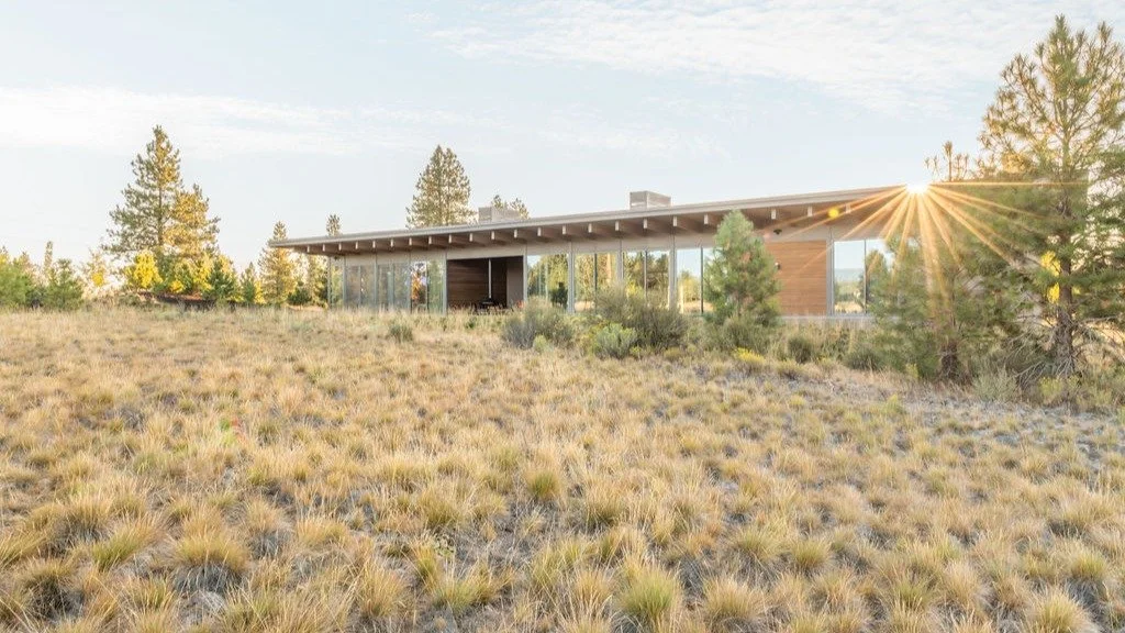 Curated comfort in the high desert.
HoMA was designed for collectors&mdash;of art, of quiet mornings, of those evenings when the light turns everything gold. Gallery halls showcase the owners' collection, while glass walls treat the Central Oregon la