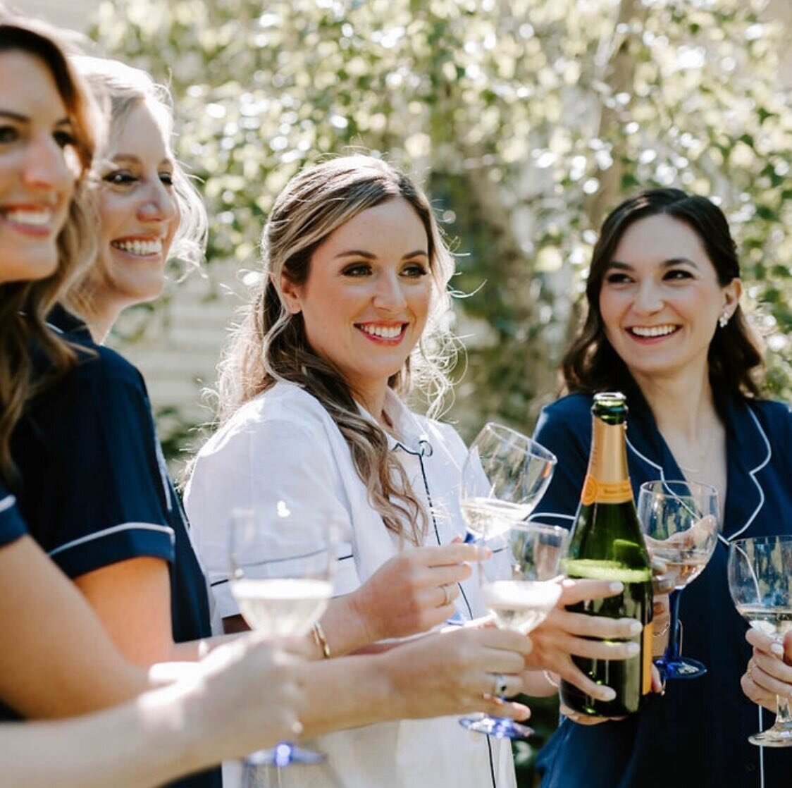 Cheers to the weekend and poppin&rsquo; bubbly with your besties! 

As you&rsquo;ve probably heard, with all the fun commotion wedding days tend to fly by rather quickly. If the opportunity permits, scheduling in a little break before getting dressed