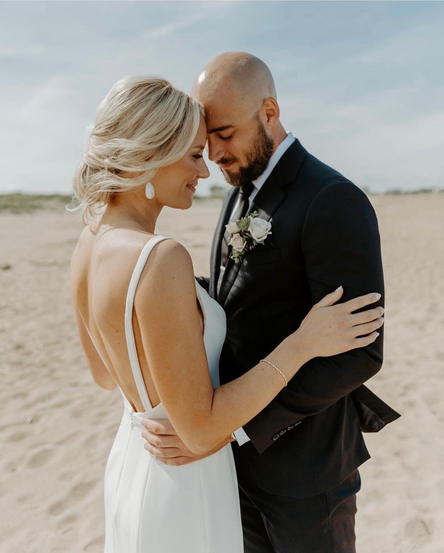 Is there anything better than summertime romance ☀️

These adorable love birds tied the knot at their family house on Plum Island, just north of Boston. Exchanging vows in the private sand dunes, with nature and family dancing around them. 

#plumisl