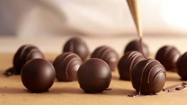 The History of Chocolate + Truffle Making Workshop (online)