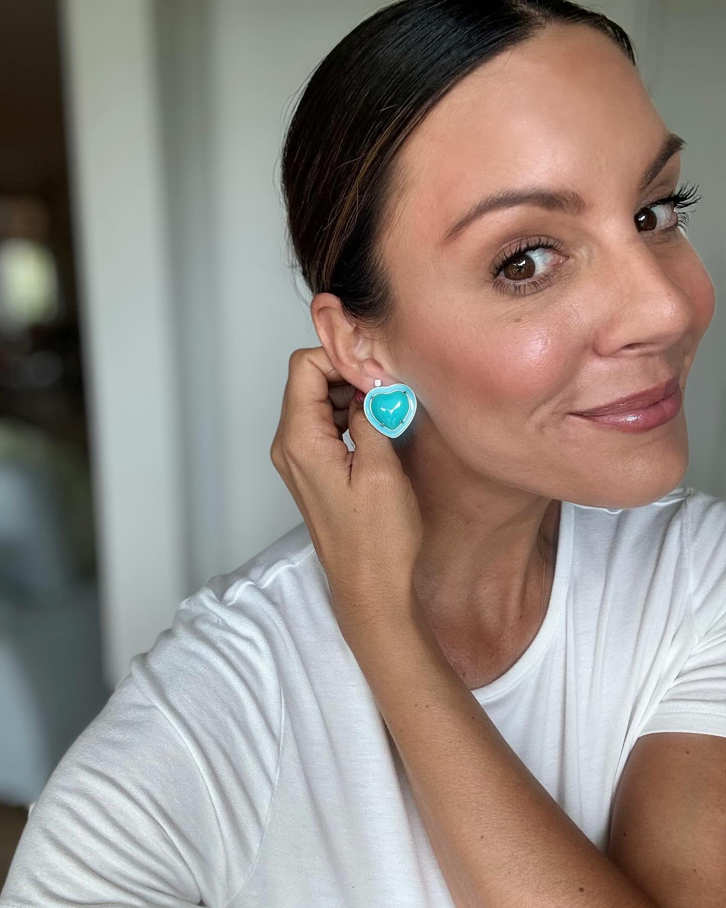 Meet my new summer MVPs! 🩵 These heart studs and jelly hoops from @alisonlou are the perfect pop for all my summer outfits. And the best part is they&rsquo;re all 60% off right now! Head to my stories and my LTK page to shop before these prices are 