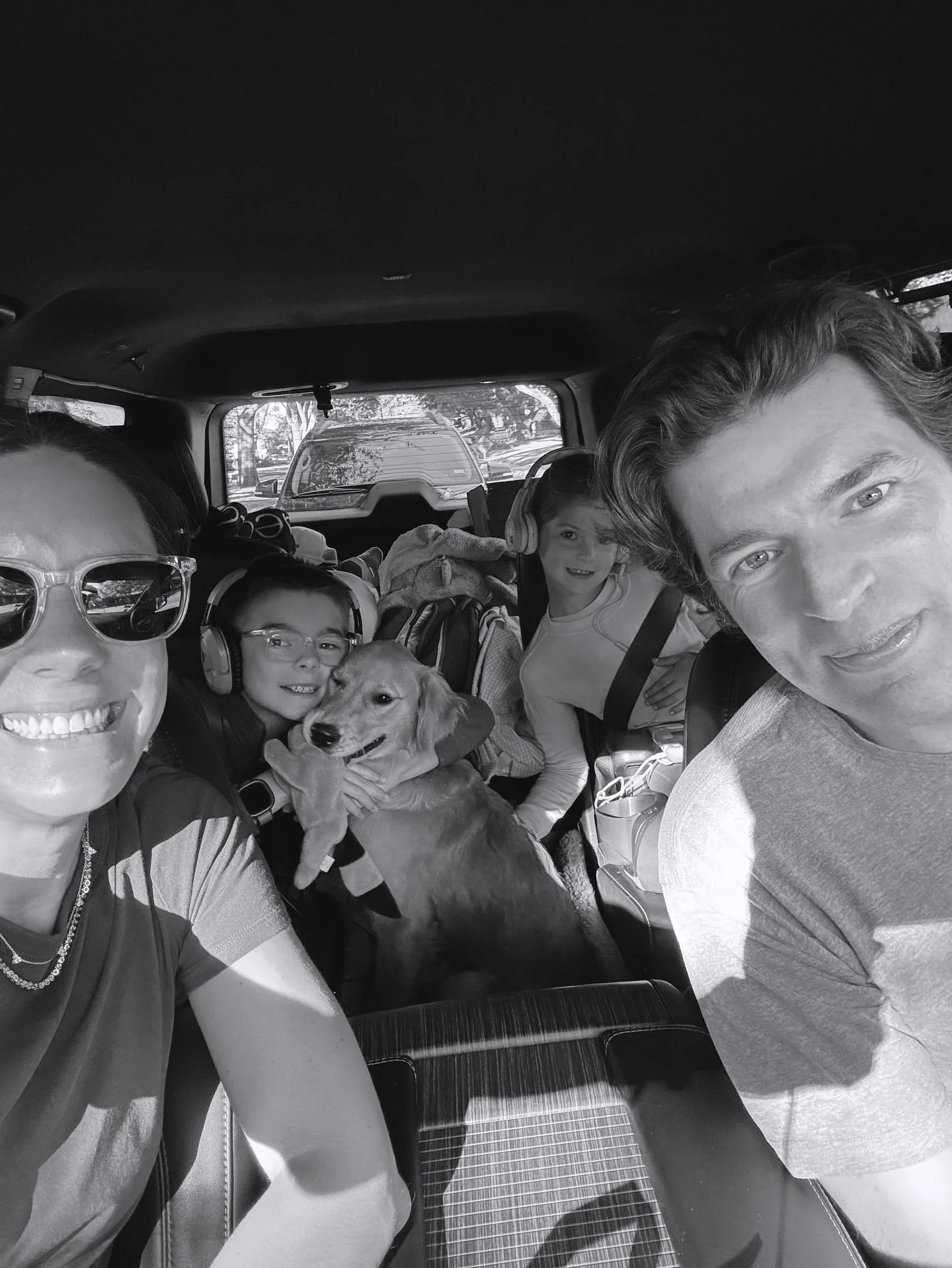 Cleaning out my camera roll on our drive to Kansas for the weekend. Sure love this crew! 🫶🏼