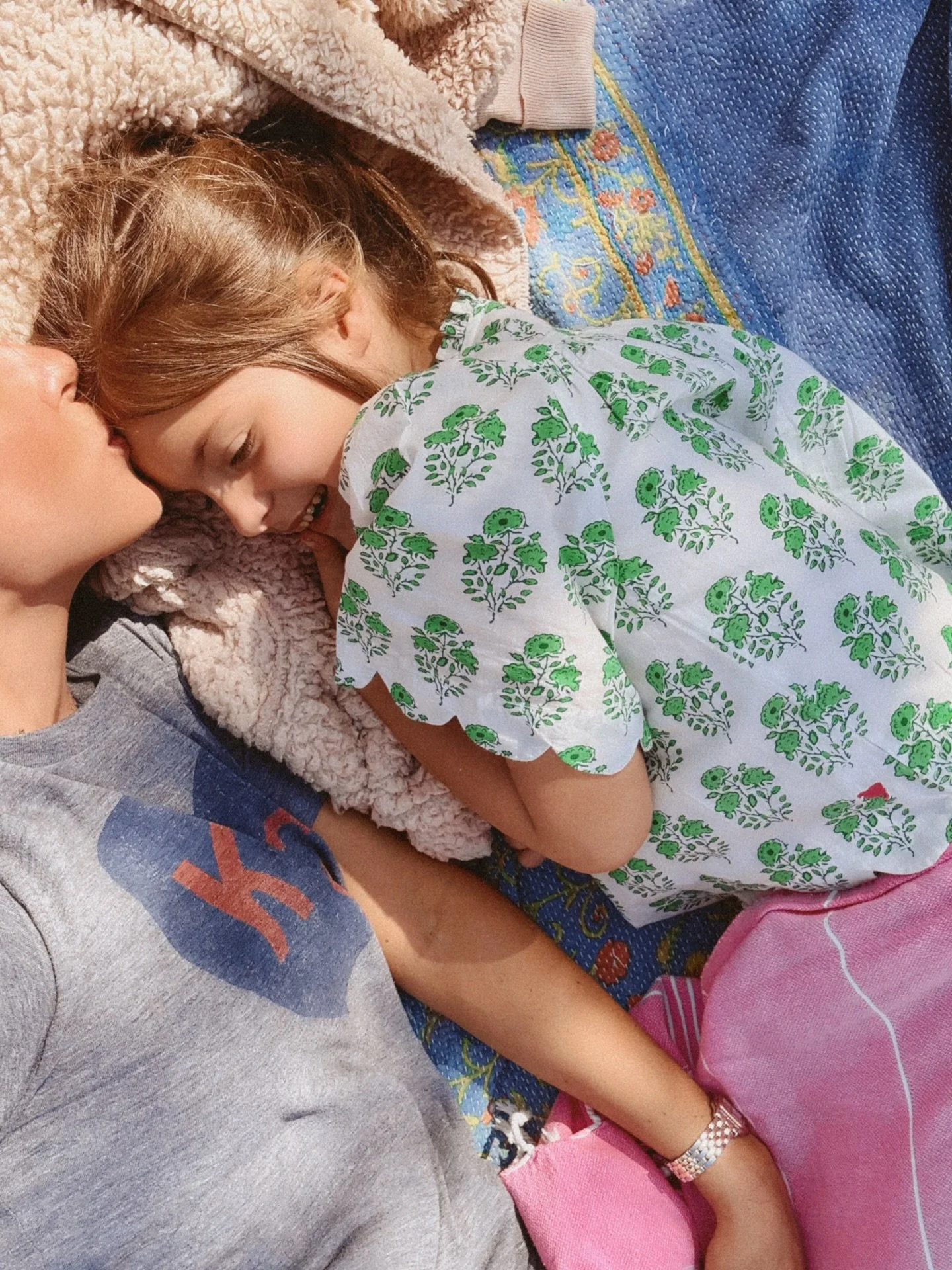 weekend snaps 📸 Unintentionally took the weekend off this app and it was lovely! Family, friends, food, and a glorious Sunday sunshine nap. 

I keep stumbling upon into this verse the last few days: Return to your rest, my soul. For the Lord has bee