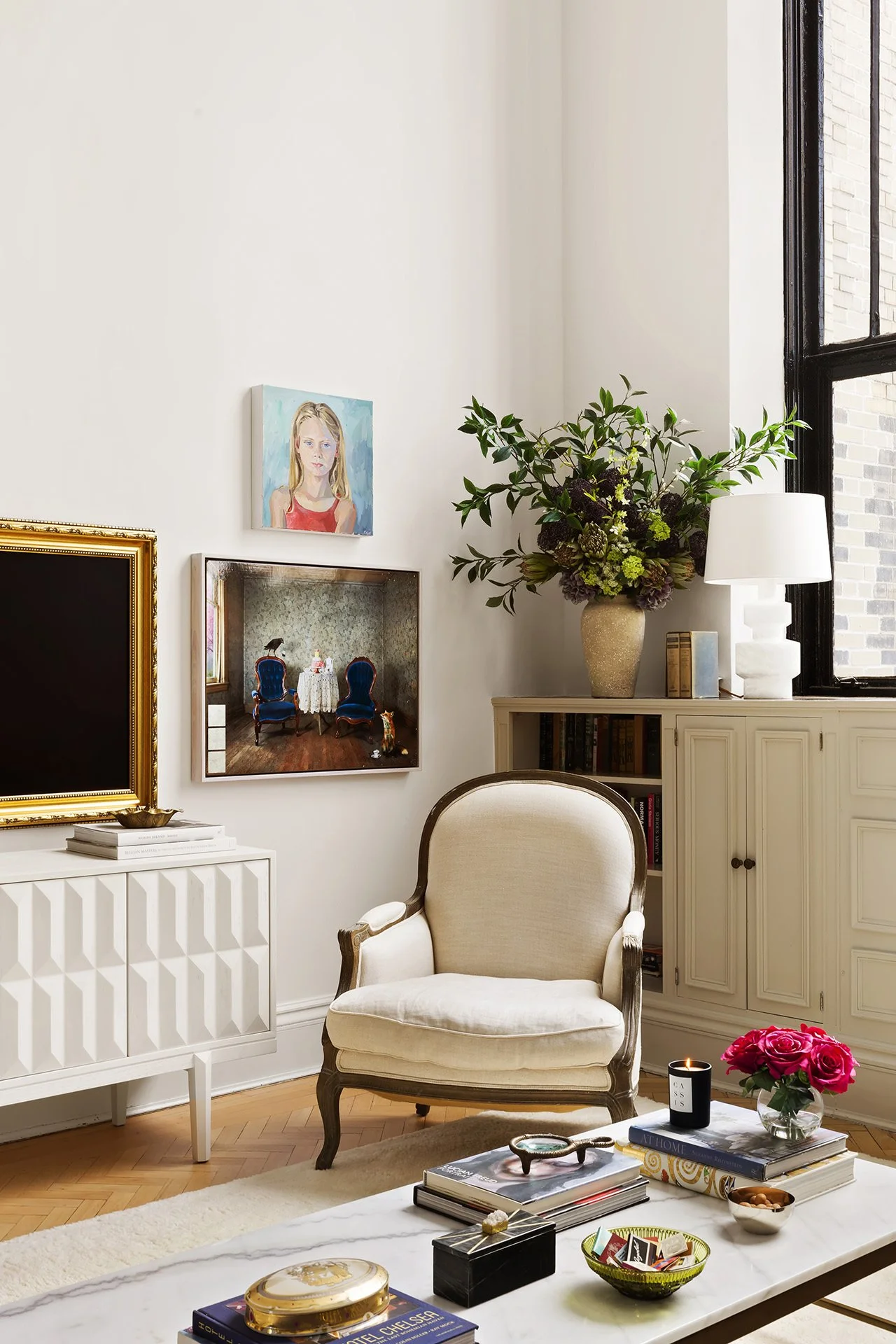 Living Room Hotel Des Artistes .jpg