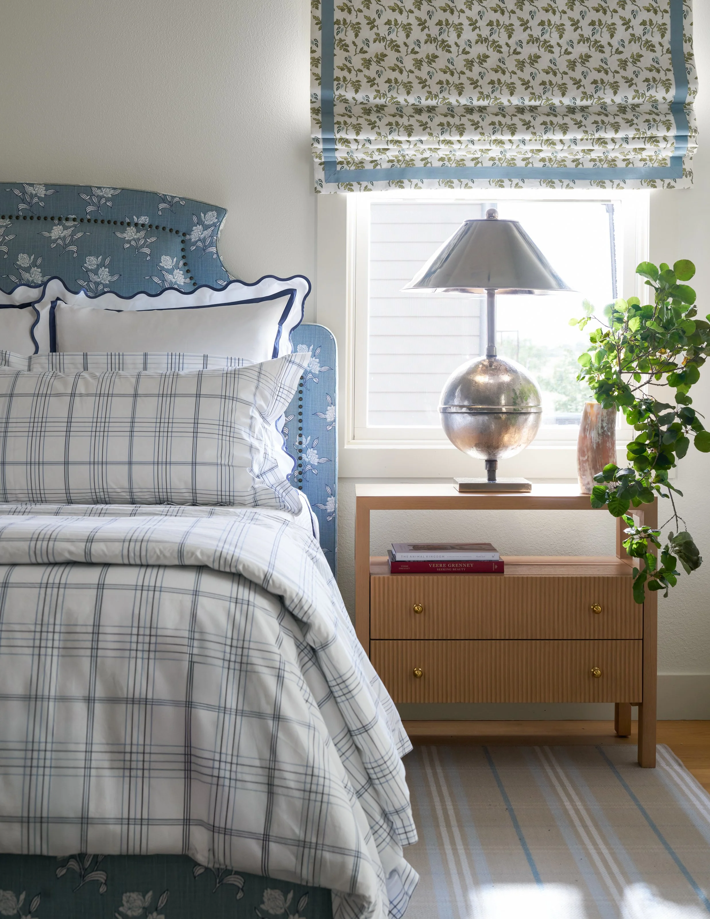 Bedside_details_for_a_Guest_bedroom_with_blue_and_white_linens.jpg