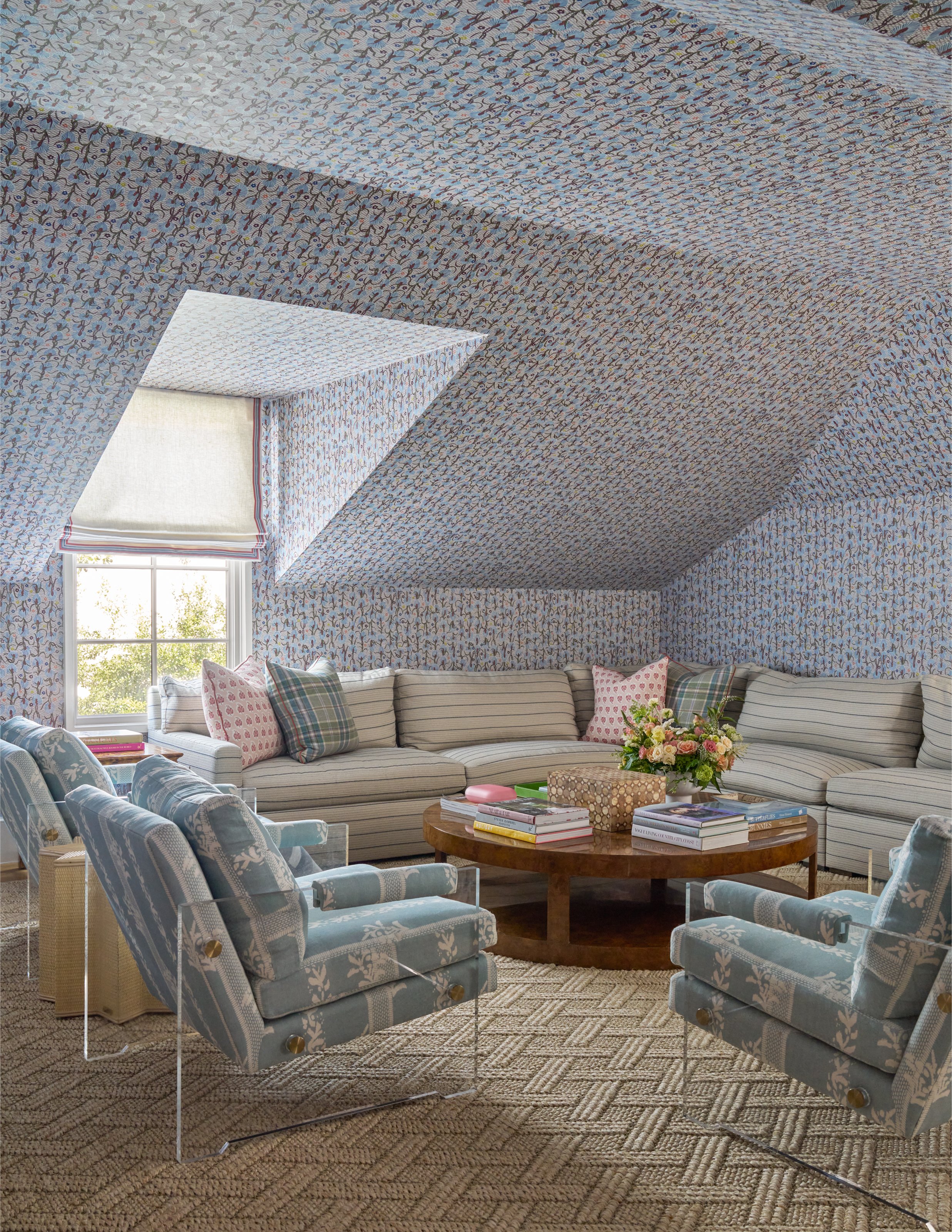 8. Patterened_bonus_room_game_room.jpg