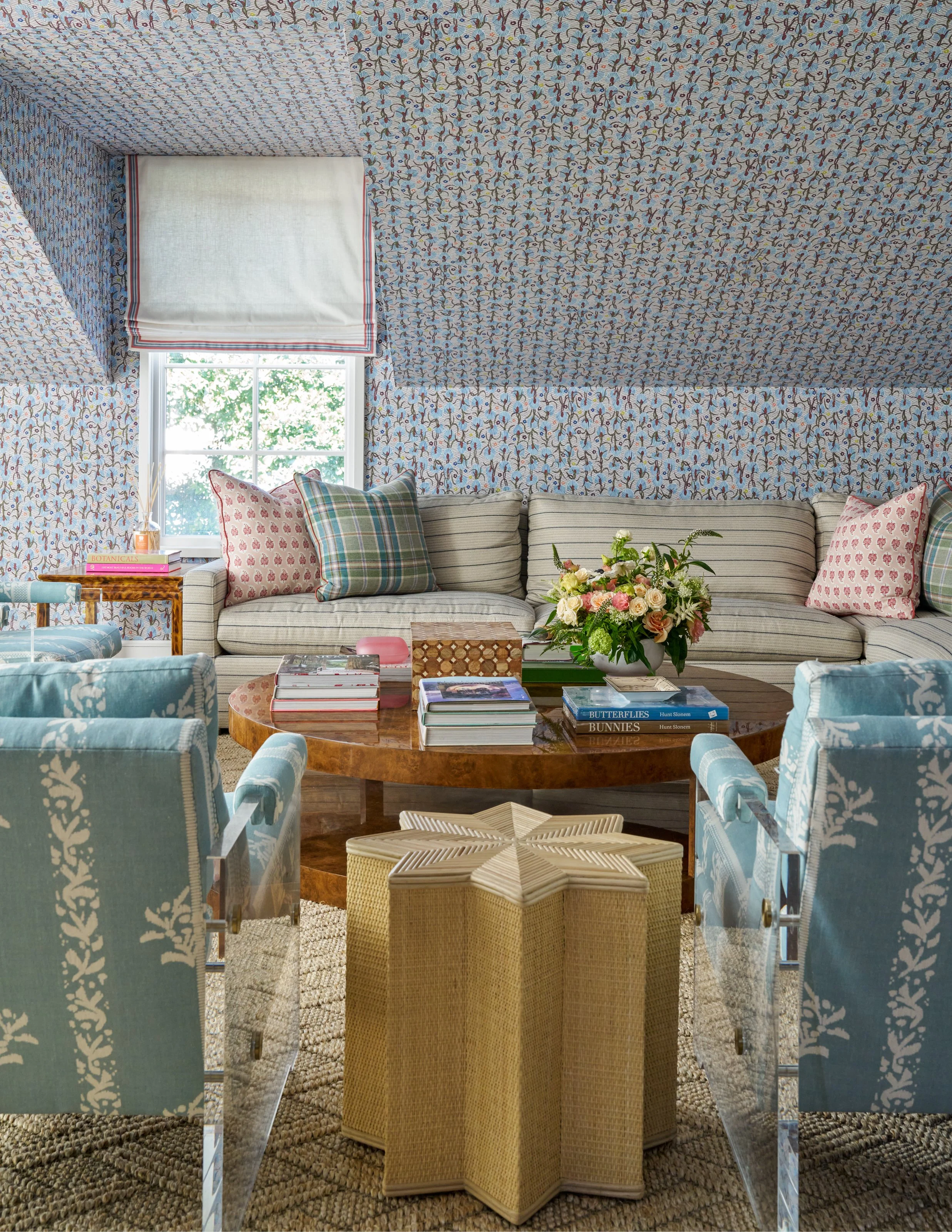 9. Close_up_of_bonus_room_game_room.jpg