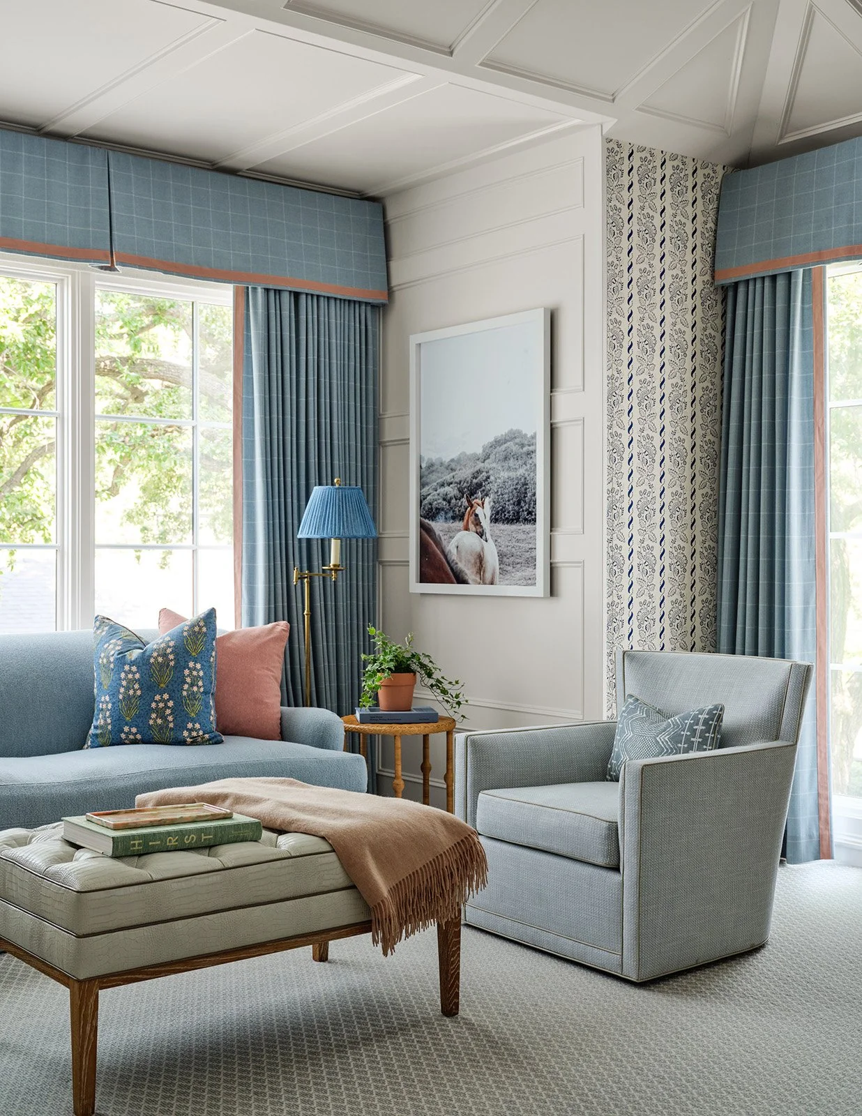 Relaxing_Reading_Room_with_Natural_Lighting_Photo_and_Custom_Drapery.jpg