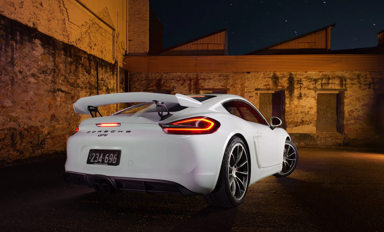 location-car-photography-light-painting-photography-adelaide-commercial-photographer-eyefood